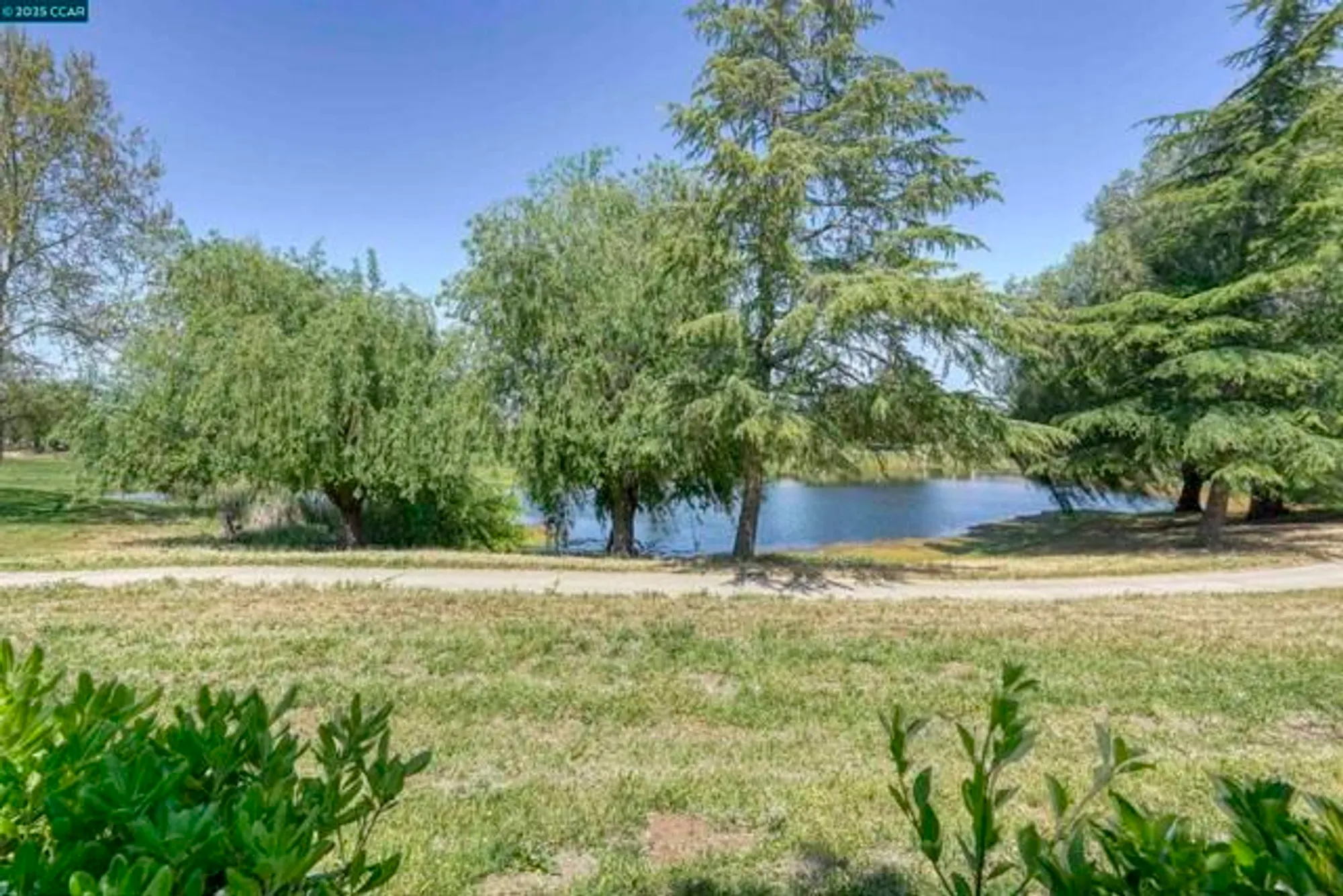 Property Slideshow image 38 of 59 | 1129 jonagold way, Brentwood, CA, 94513