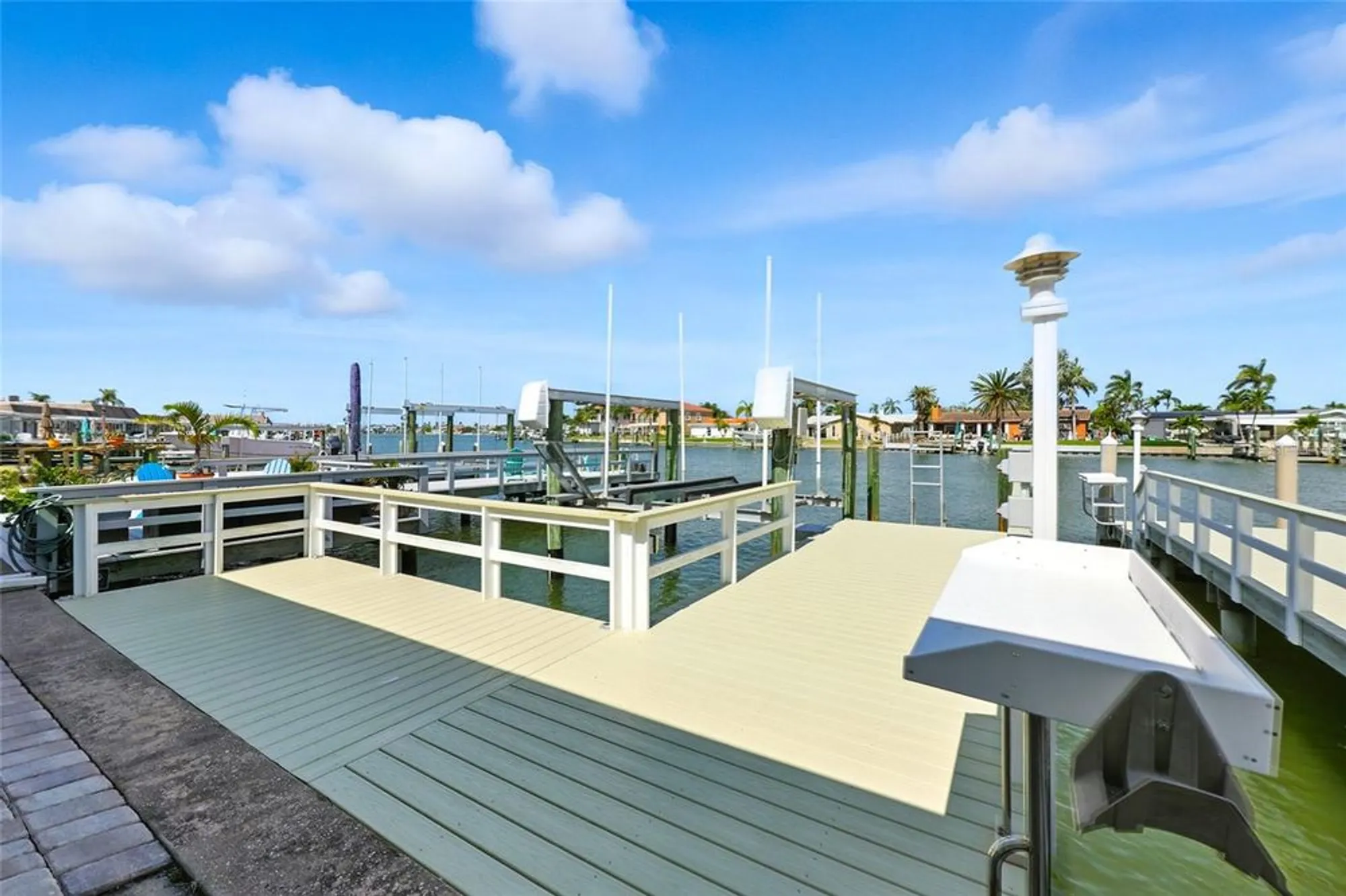 Property Slideshow image 37 of 70 | 545 boca ciega point blvd n, St Petersburg, FL, 33708