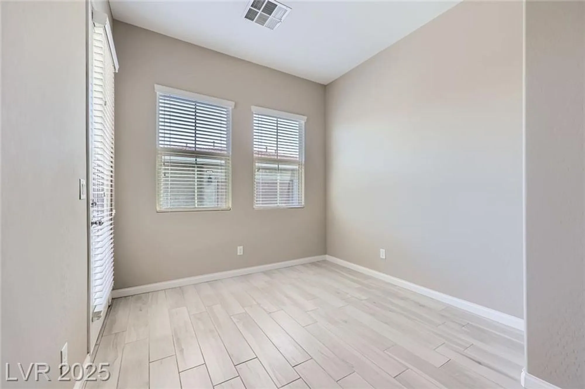 Property Slideshow image 27 of 53 | 738 purple knoll walk, Henderson, NV, 89011
