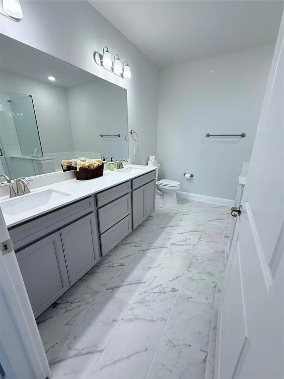 Property Slideshow image 14 of 31 | 651 n watters rd apt 4402, Allen, TX, 75013