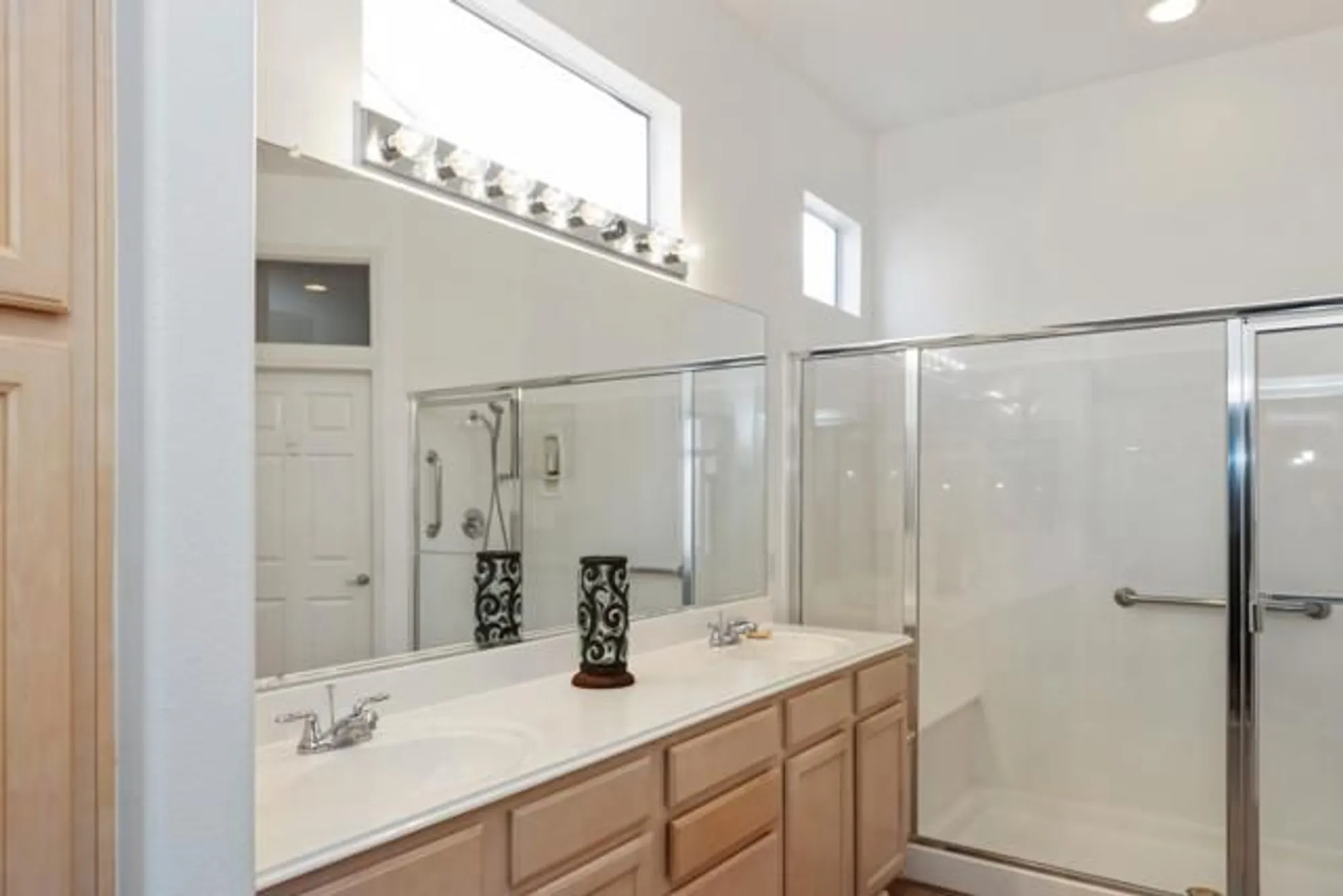 Property Slideshow image 16 of 32 | 37549 turnberry isle dr, Palm Desert, CA, 92211