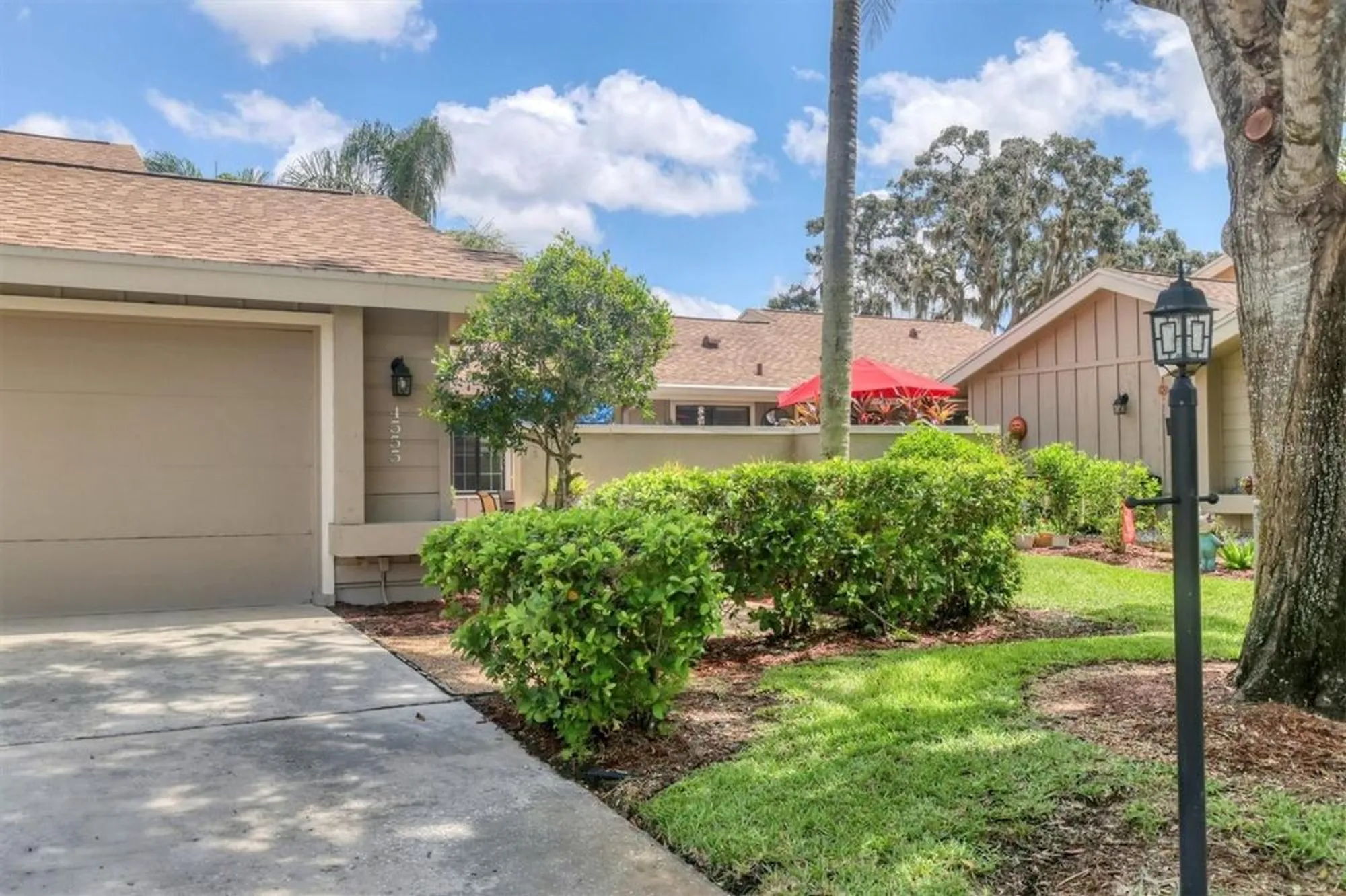 Property Slideshow image 6 of 78 | 4555 forest wood trl 23, Sarasota, FL, 34241