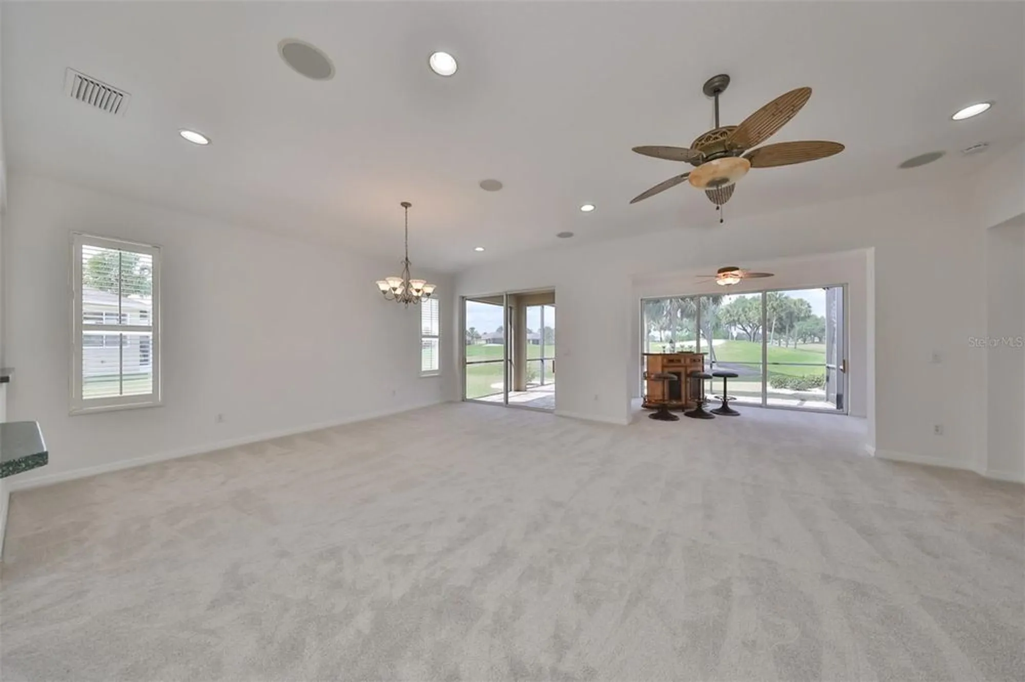 Property Slideshow image 6 of 35 | 404 grand chateaux way, Sun City Center, FL, 33573