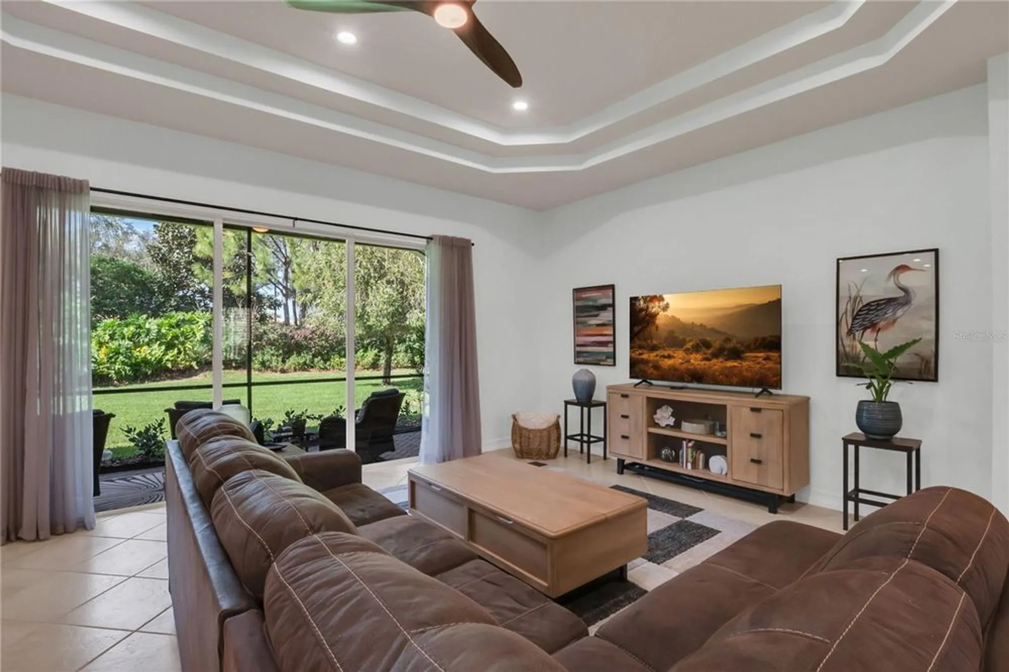 Property Slideshow image 7 of 48 | 4946 sapphire sound dr, Wimauma, FL, 33598