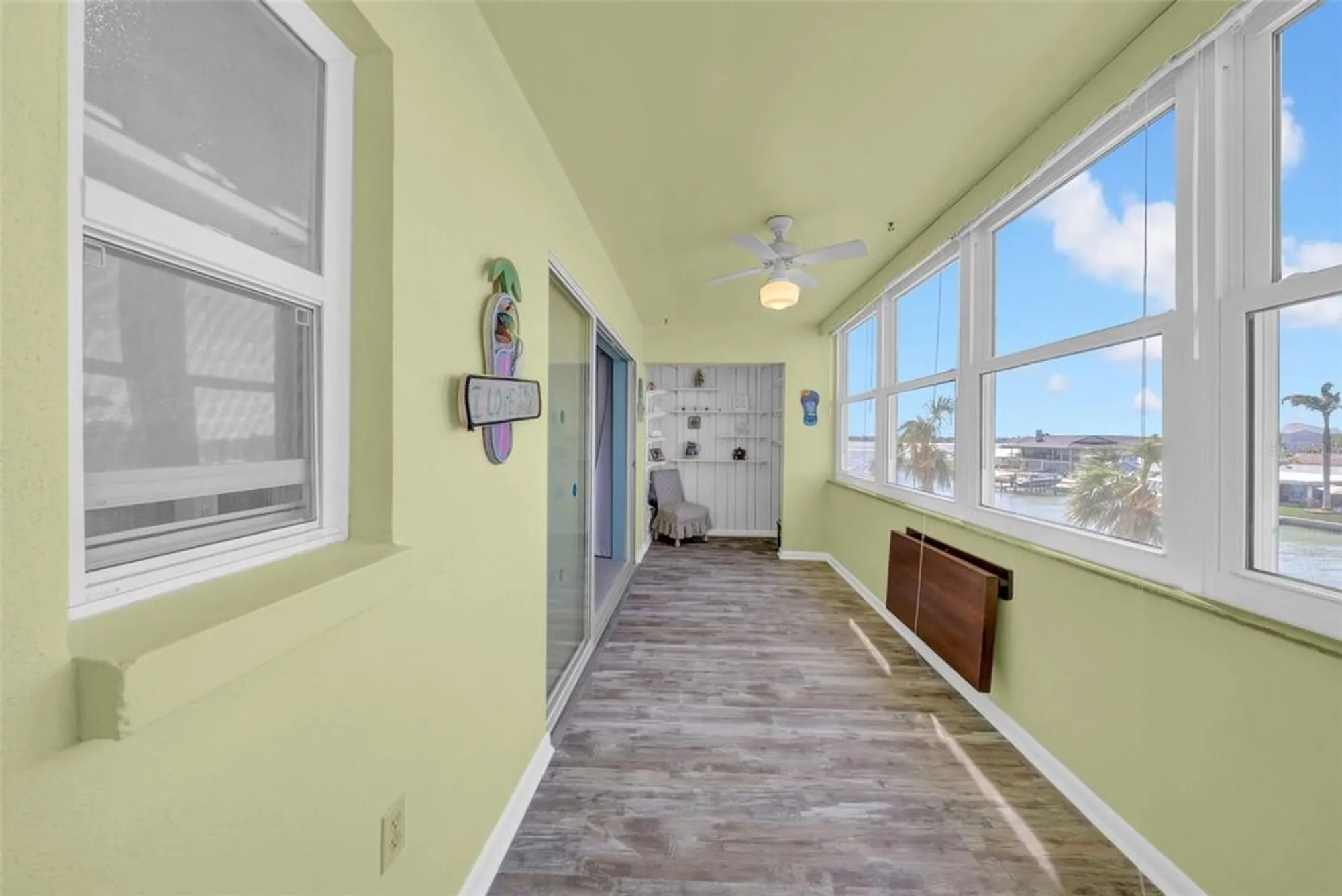 Property Slideshow image 15 of 49 | 4725 cove cir apt 302, St Petersburg, FL, 33708