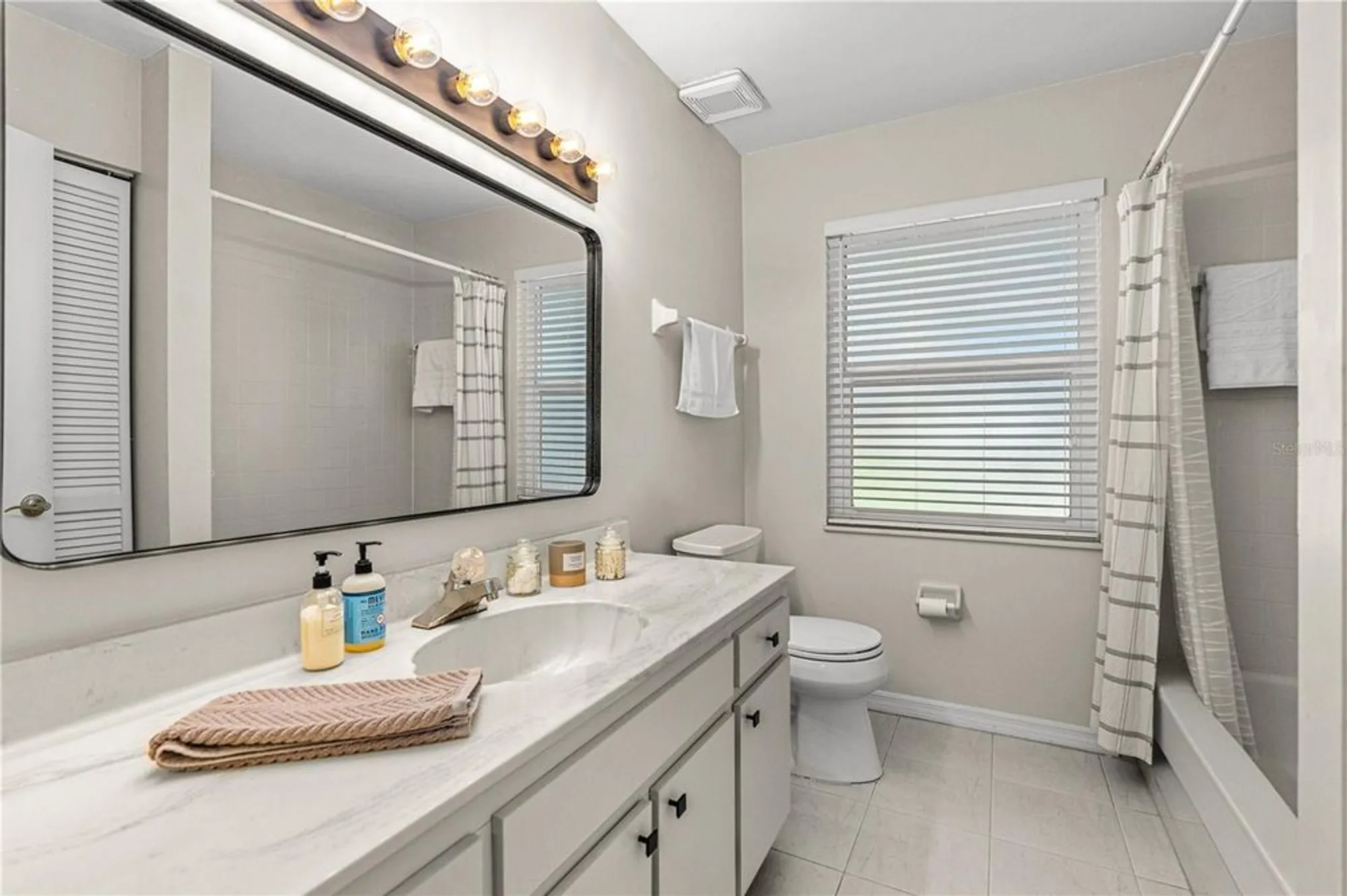 Property Slideshow image 35 of 61 | 224 bob white ct # 224, Daytona Beach, FL, 32119