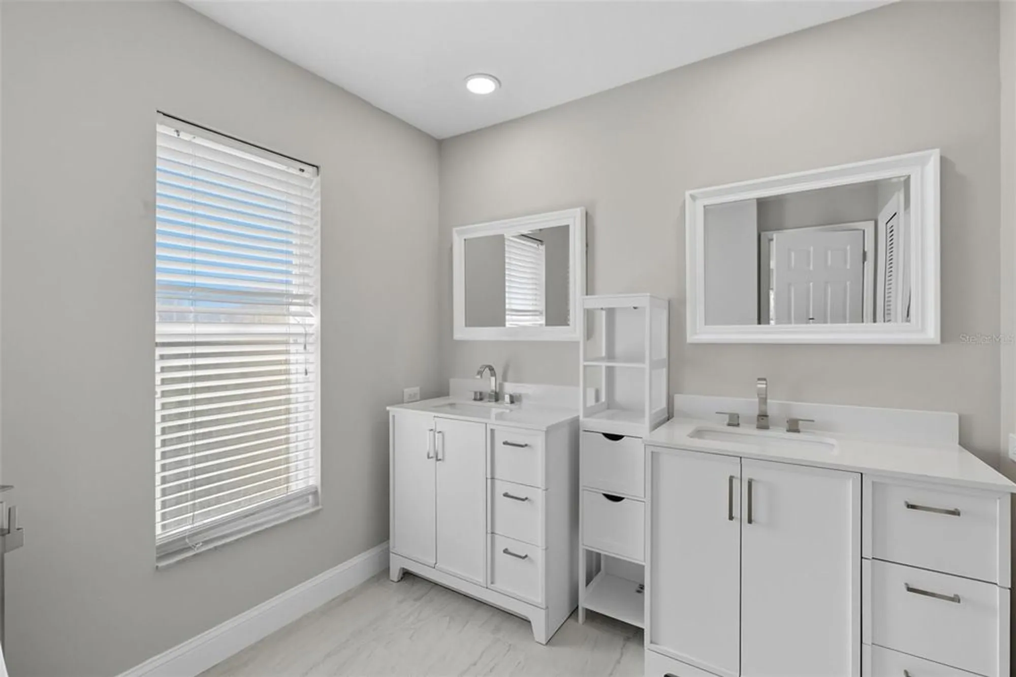 Property Slideshow image 44 of 61 | 6994 country lakes cir, Sarasota, FL, 34243