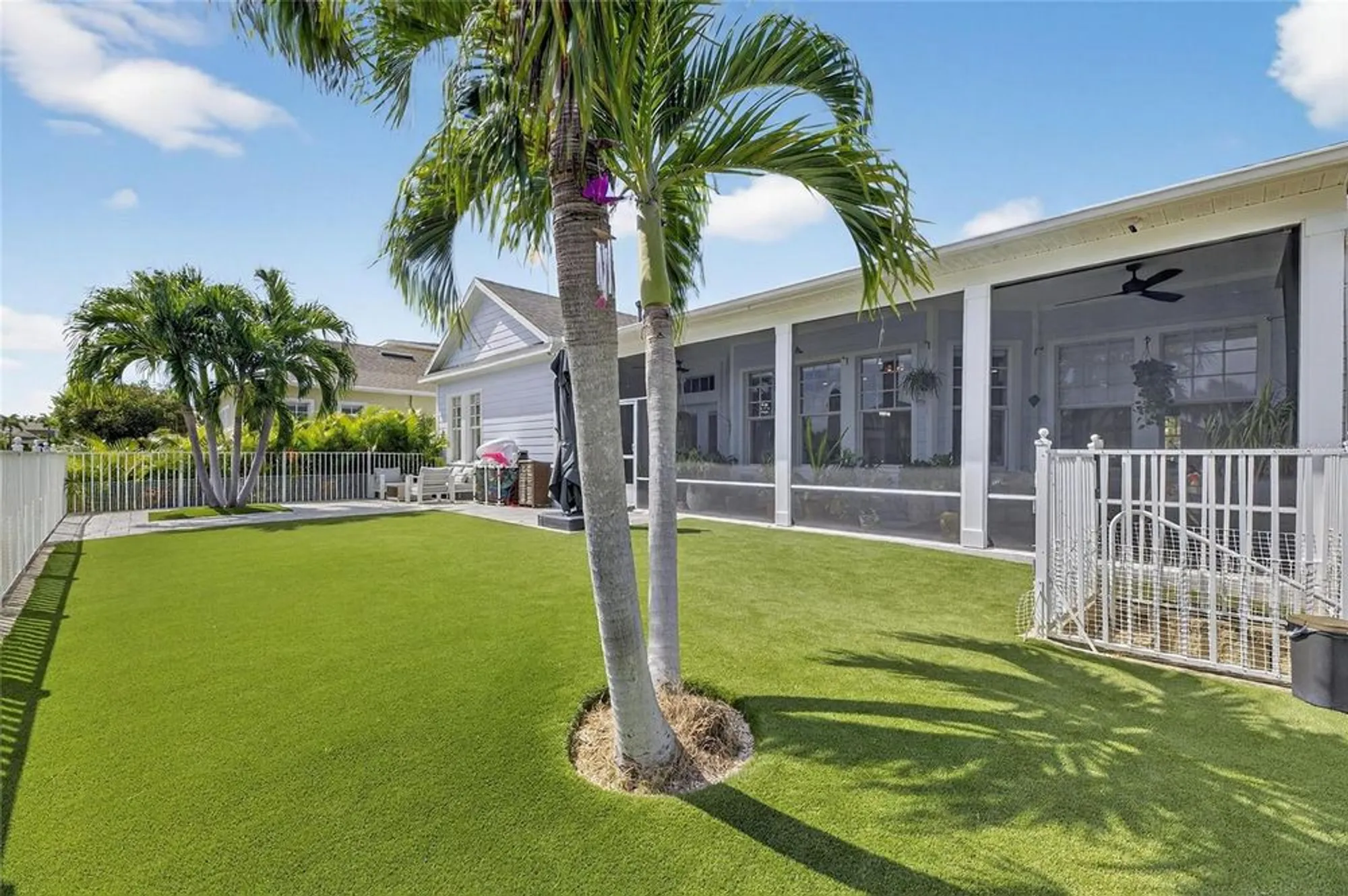 Property Slideshow image 57 of 66 | 526 islebay dr, Apollo Beach, FL, 33572