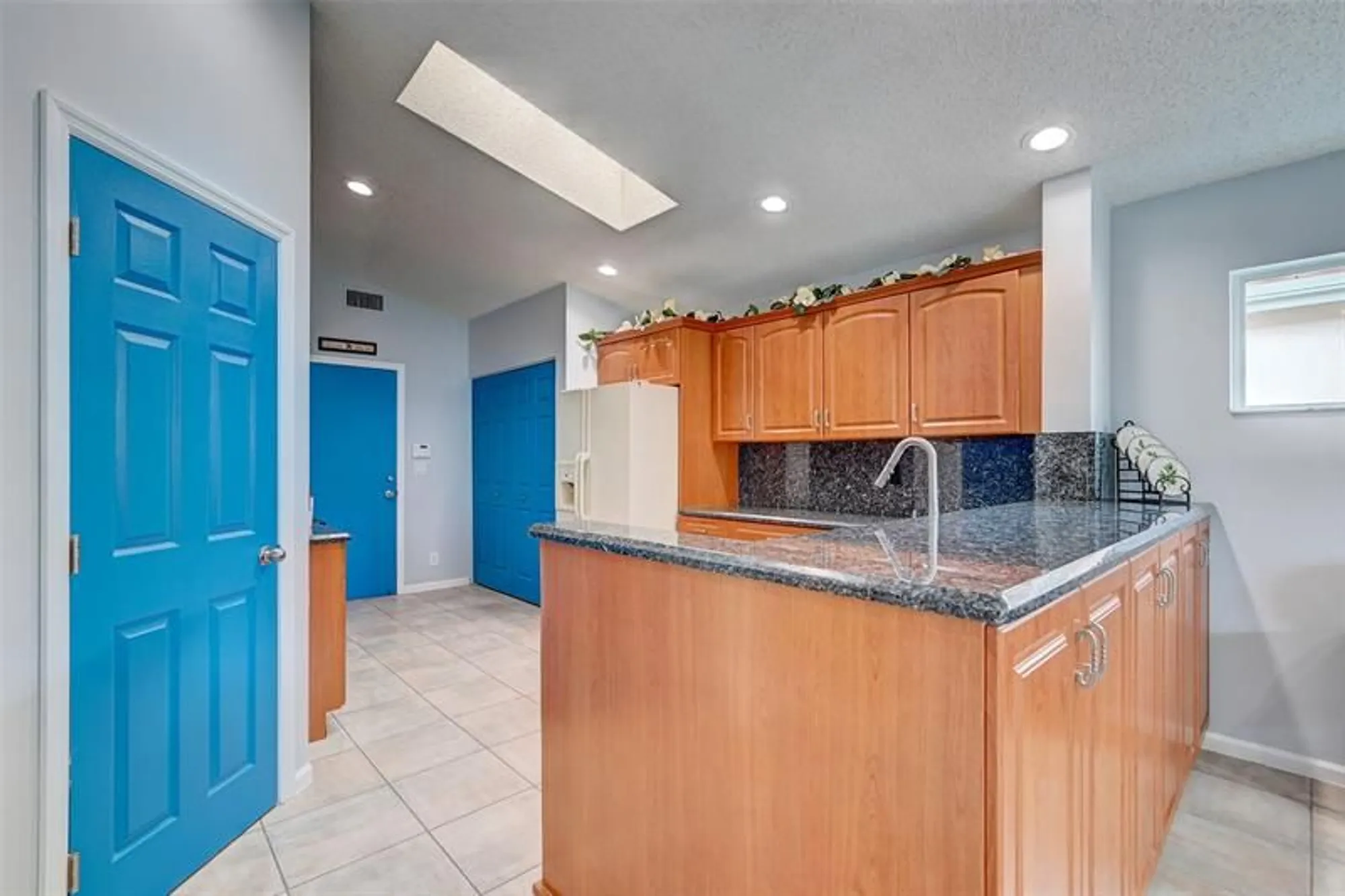 Property Slideshow image 10 of 60 | 7891 waterfall ter, Boynton Beach, FL, 33437