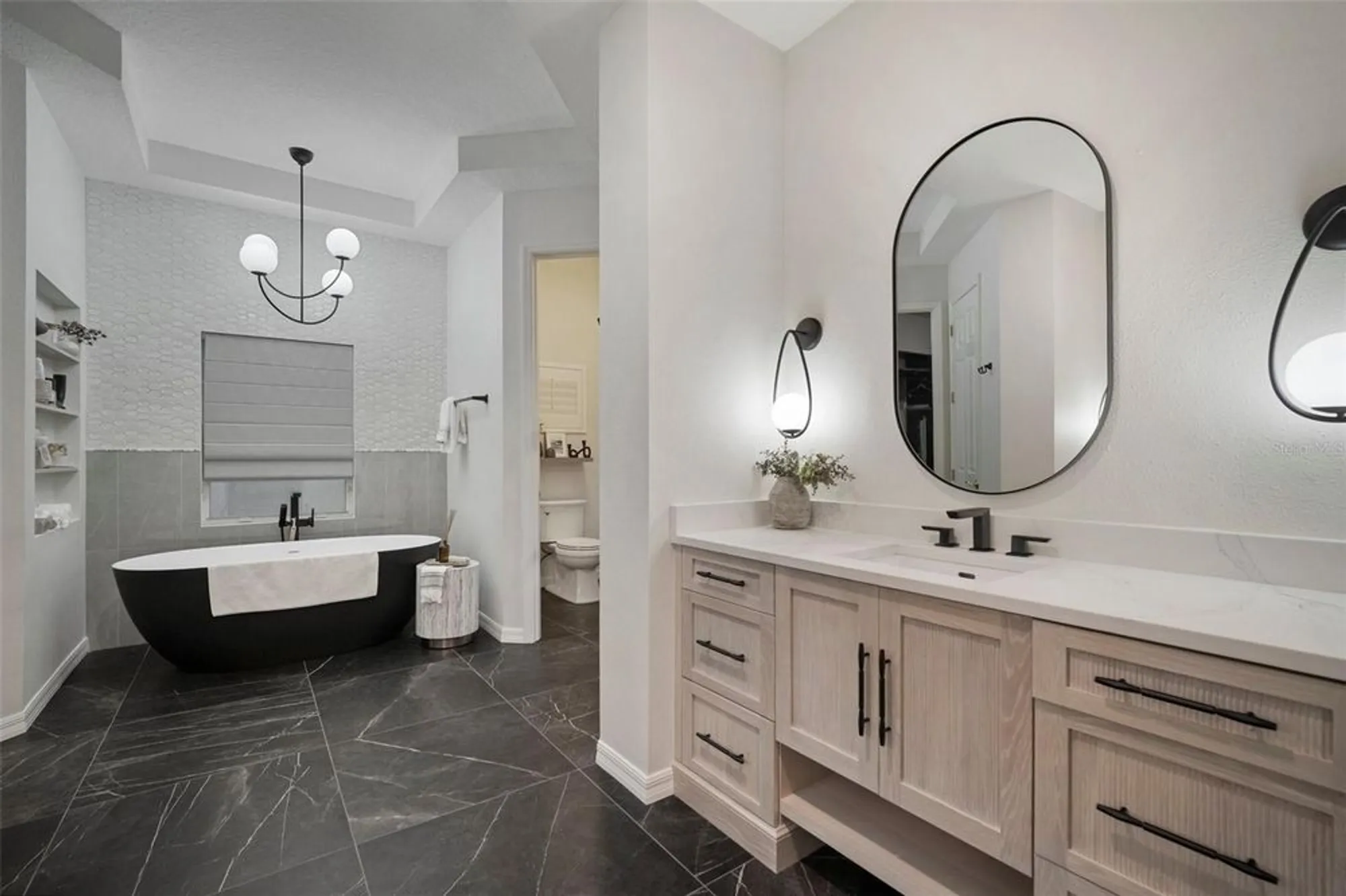 Property Slideshow image 45 of 94 | 825 islebay dr, Apollo Beach, FL, 33572