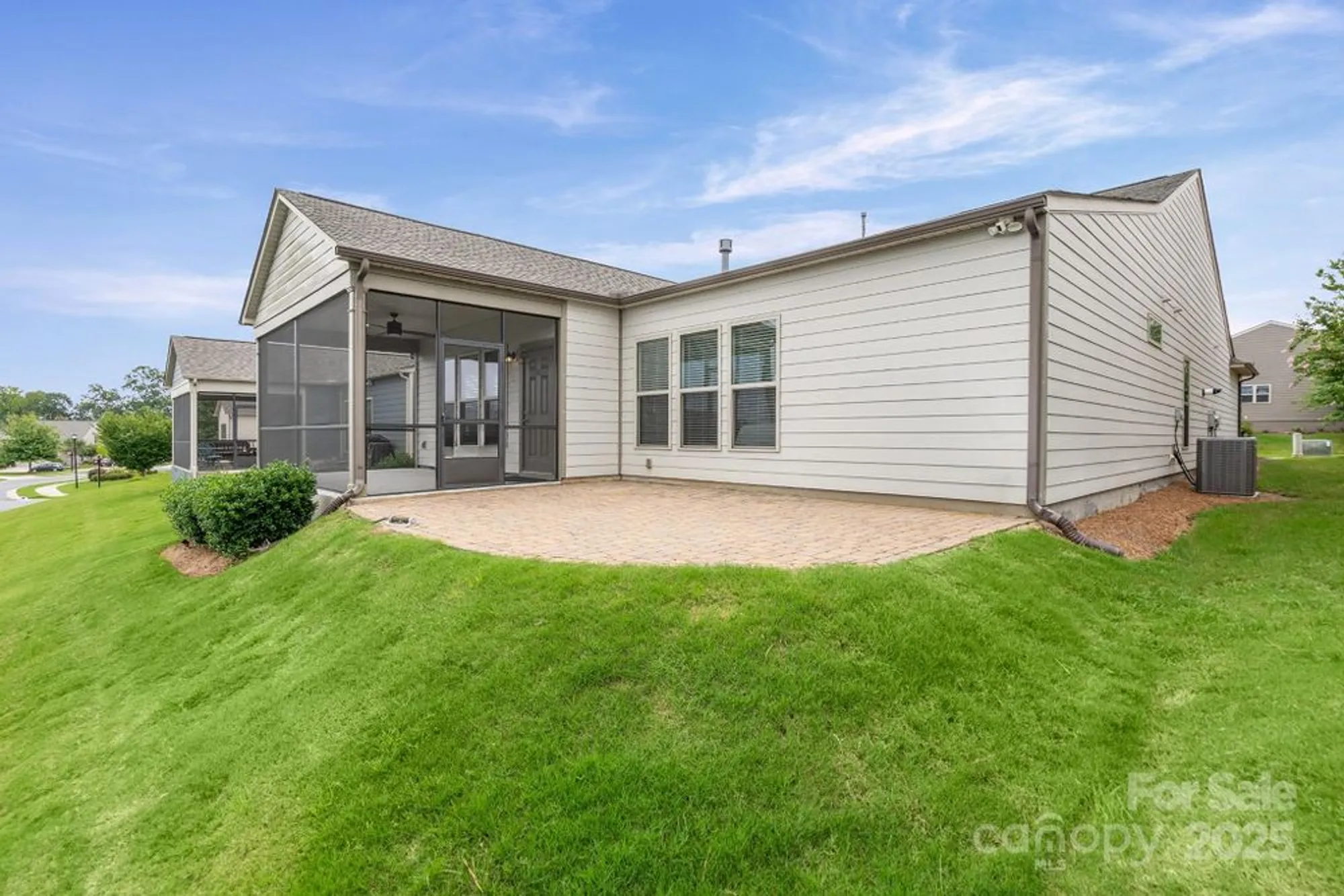 Property Slideshow image 31 of 38 | 685 birchway dr, Fort Mill, SC, 29715