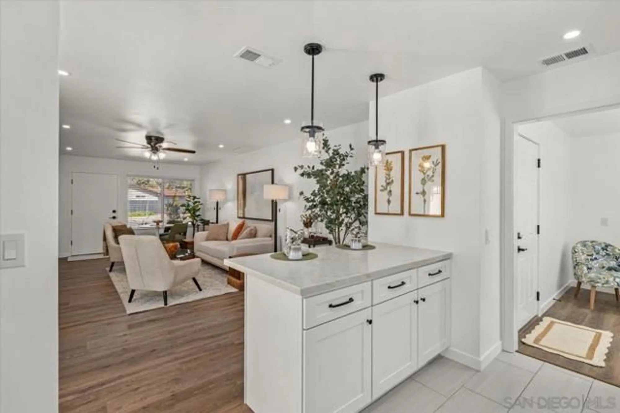 Property Slideshow image 13 of 32 | 4617 westridge dr, Oceanside, CA, 92056