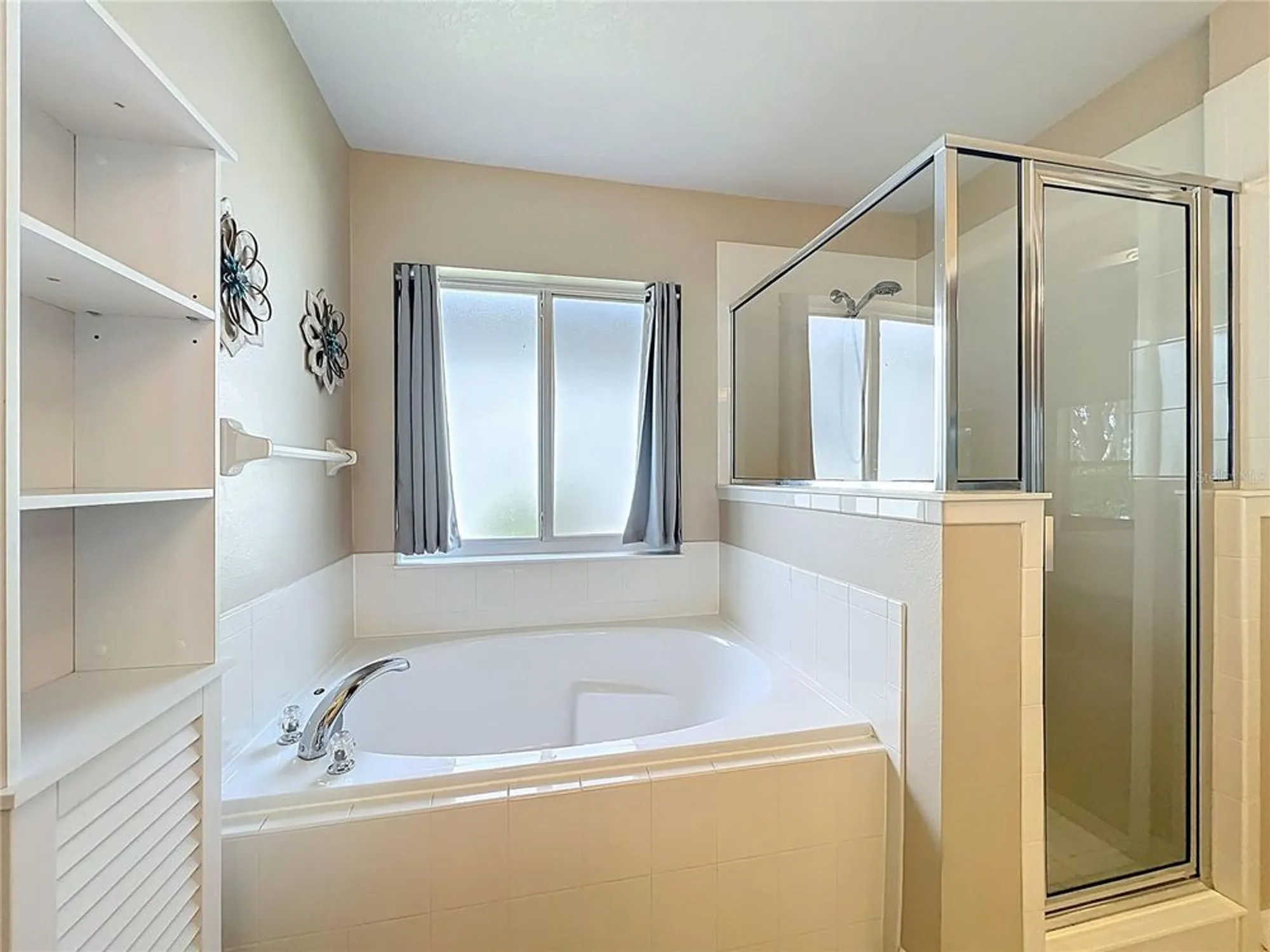 Property Slideshow image 37 of 59 | 5643 bounty cir, Tavares, FL, 32778