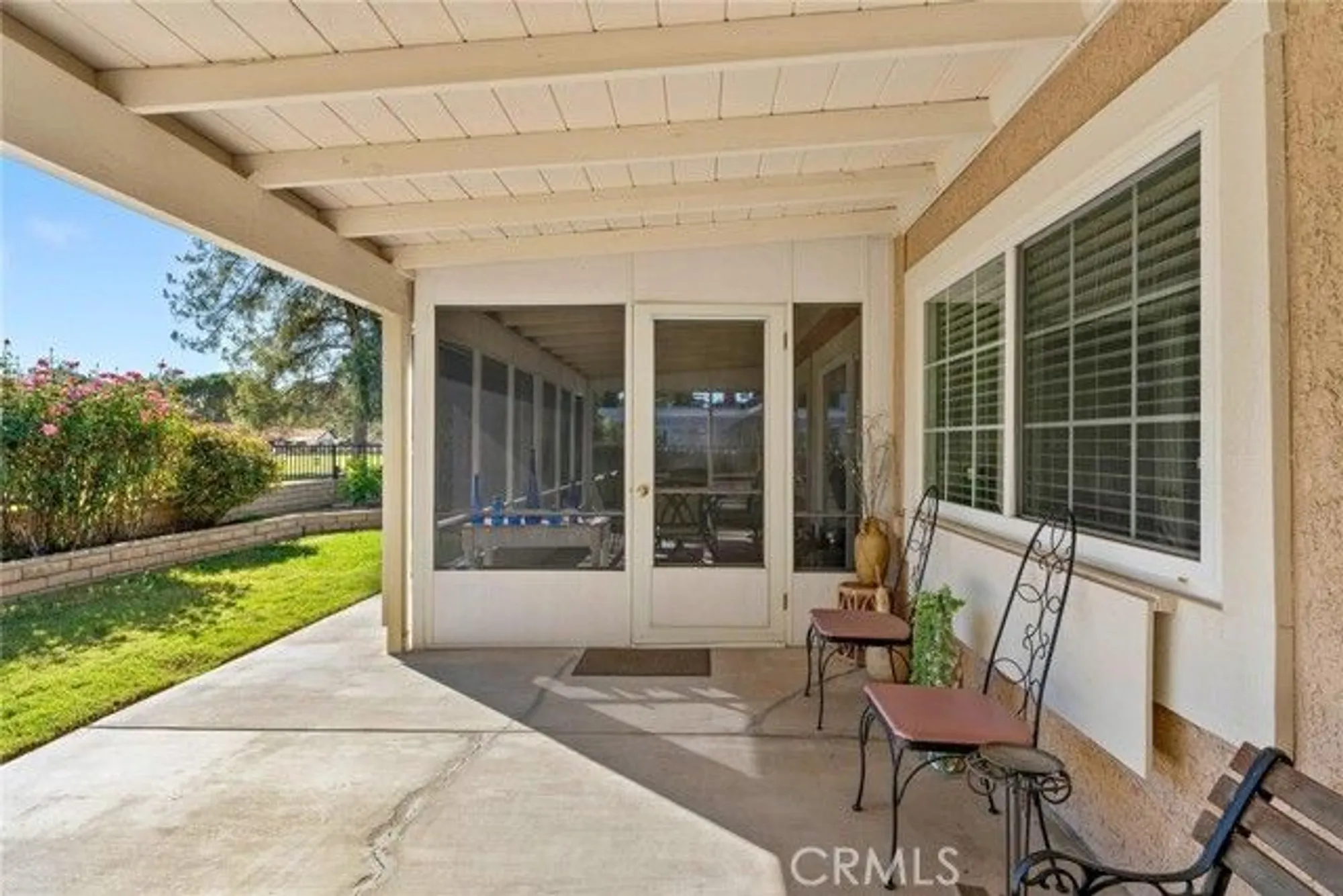 Property Slideshow image 29 of 39 | 2059 silver oak way, Hemet, CA, 92545