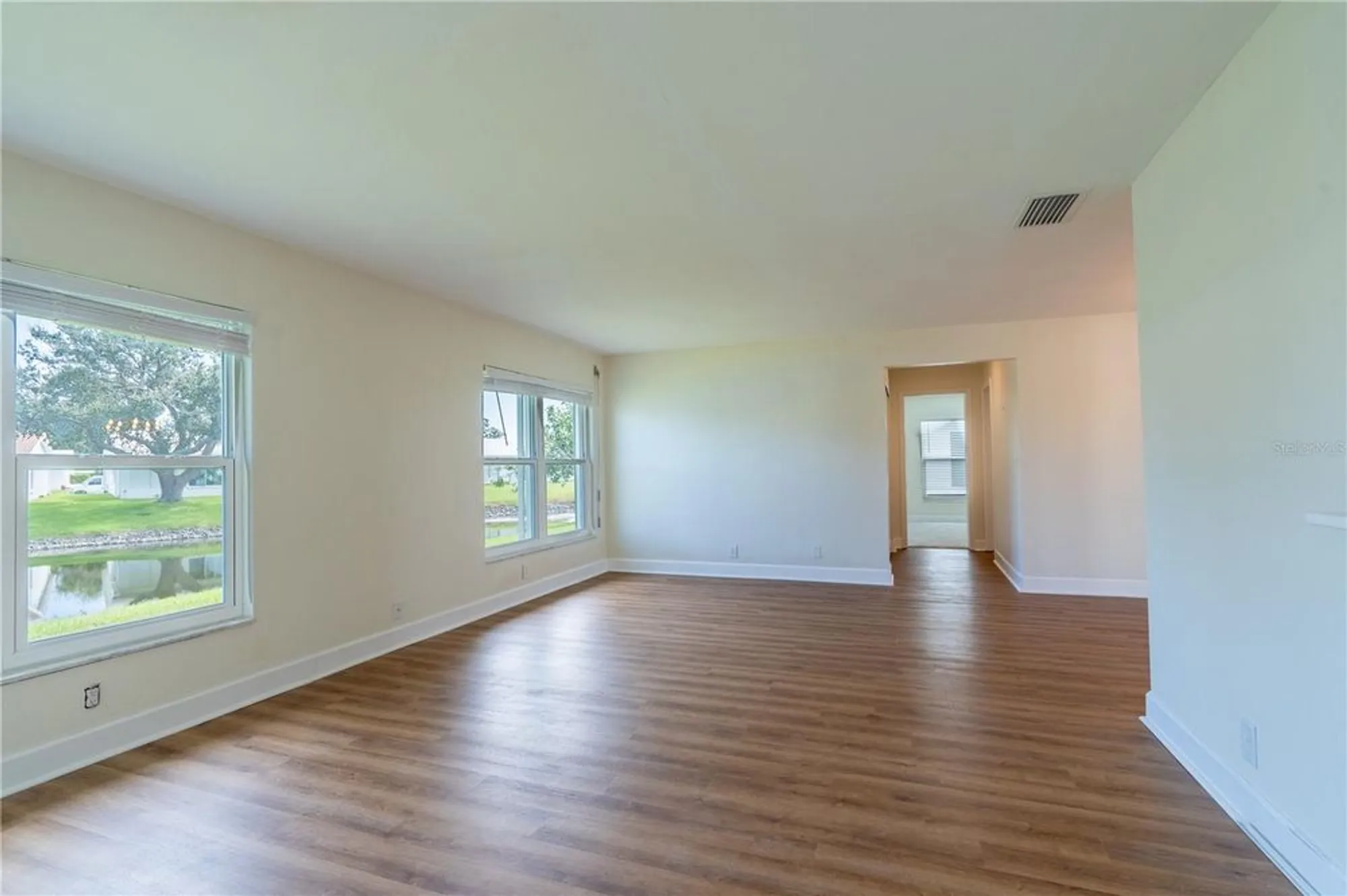 Property Slideshow image 21 of 37 | 9221 40th way n # 5, Pinellas Park, FL, 33782