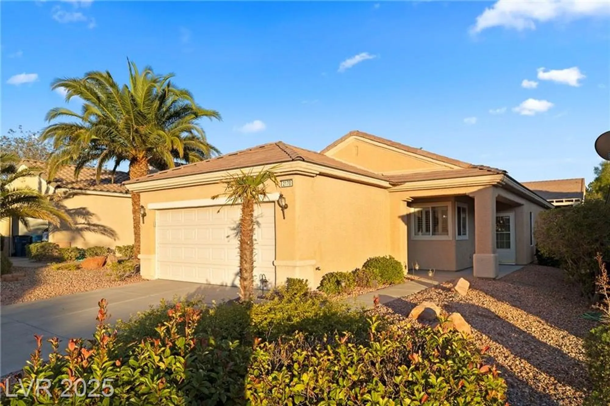 Property Slideshow image 7 of 62 | 2170 oliver springs st, Henderson, NV, 89052
