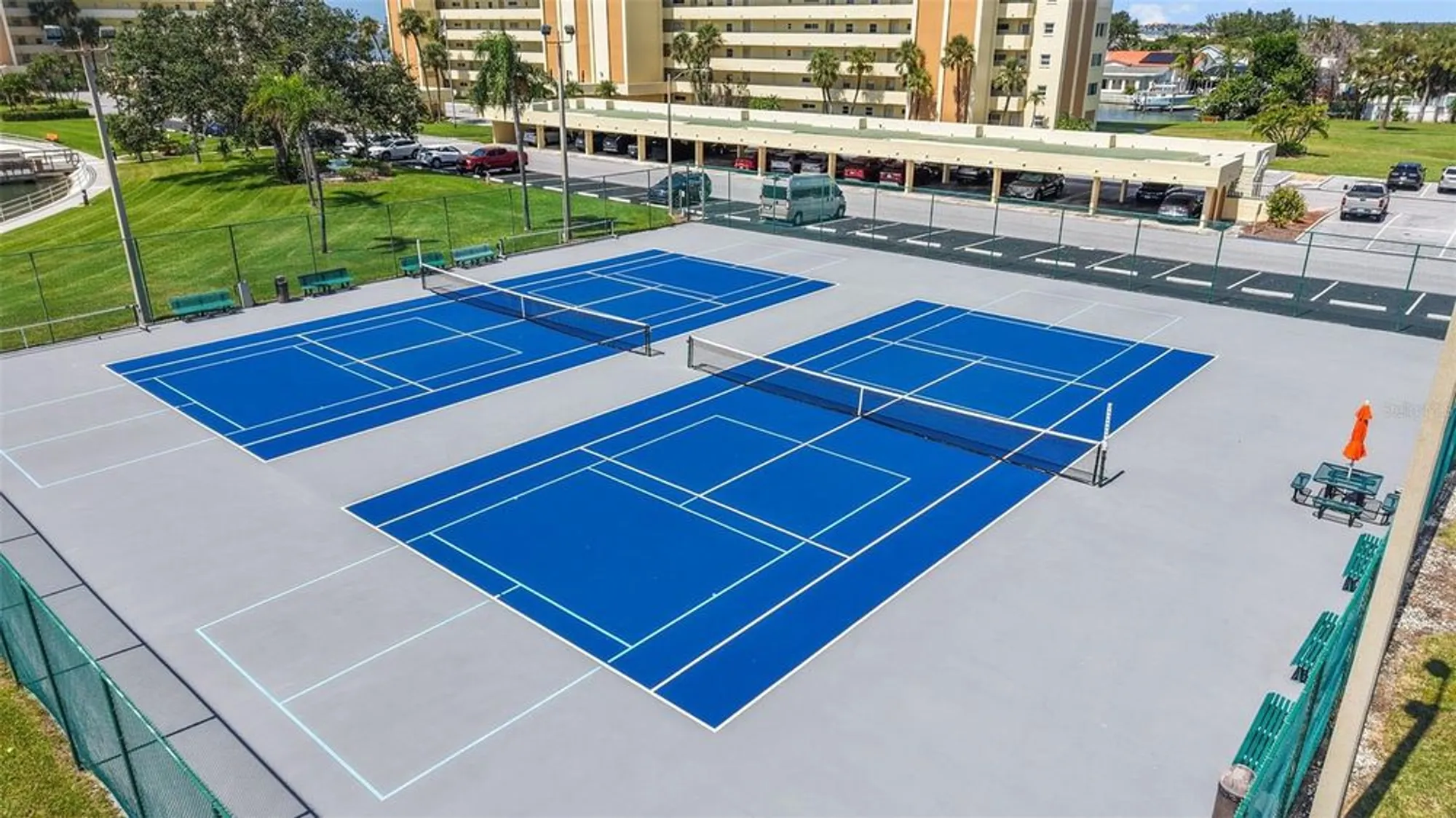 Property Slideshow image 23 of 40 | 4775 cove cir apt 407, Saint Petersburg, FL, 33708