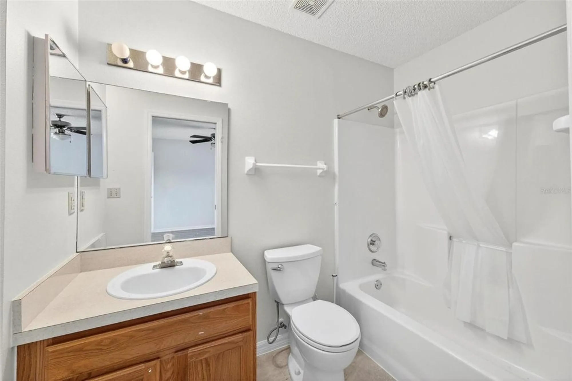 Property Slideshow image 34 of 60 | 651 timbercrest dr, Leesburg, FL, 34748