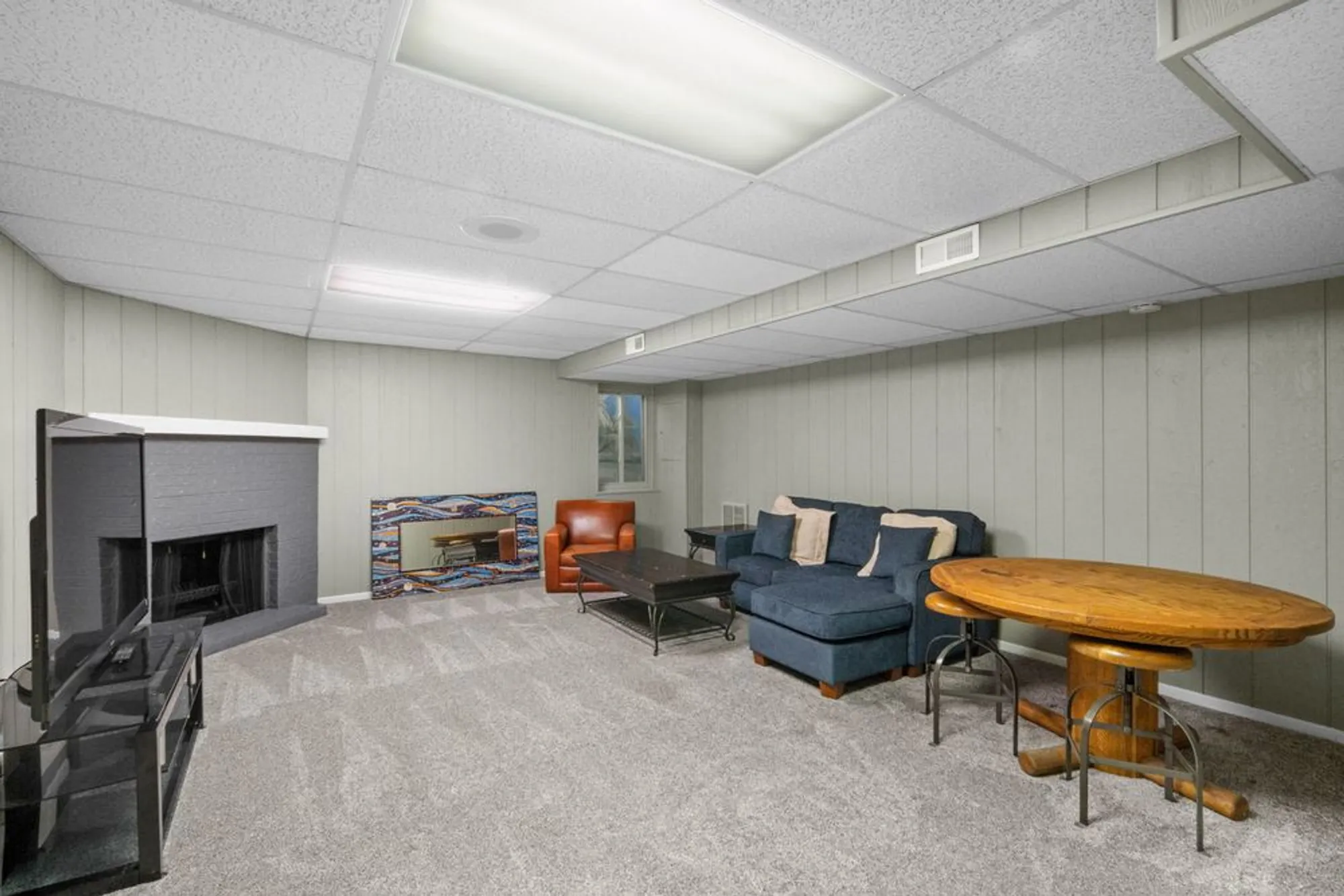 Property Slideshow image 21 of 31 | 429 valley view rd, Lake Barrington, IL, 60010