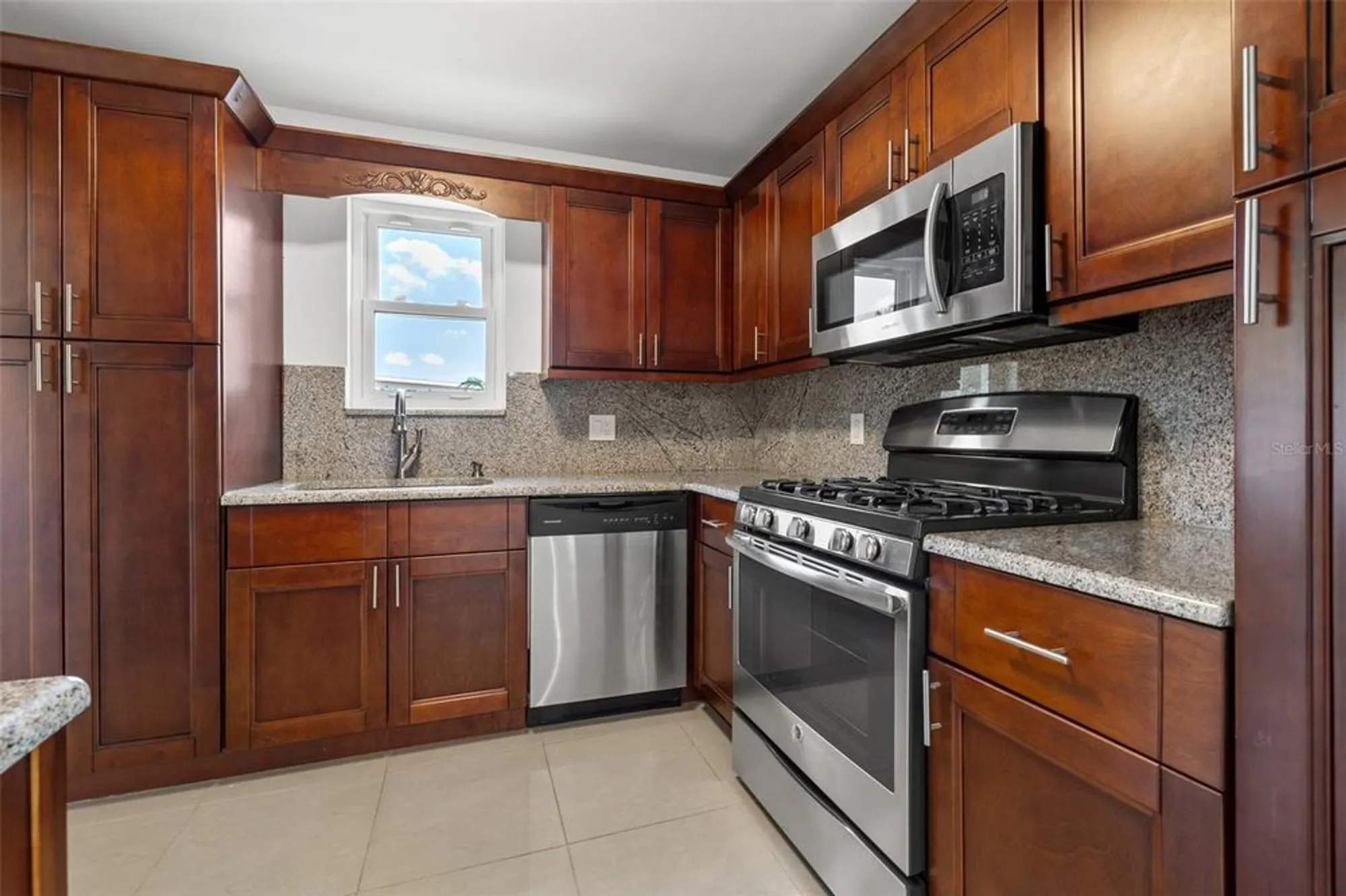 Property Slideshow image 11 of 33 | 5660 80th st n unit a208, St Petersburg, FL, 33709