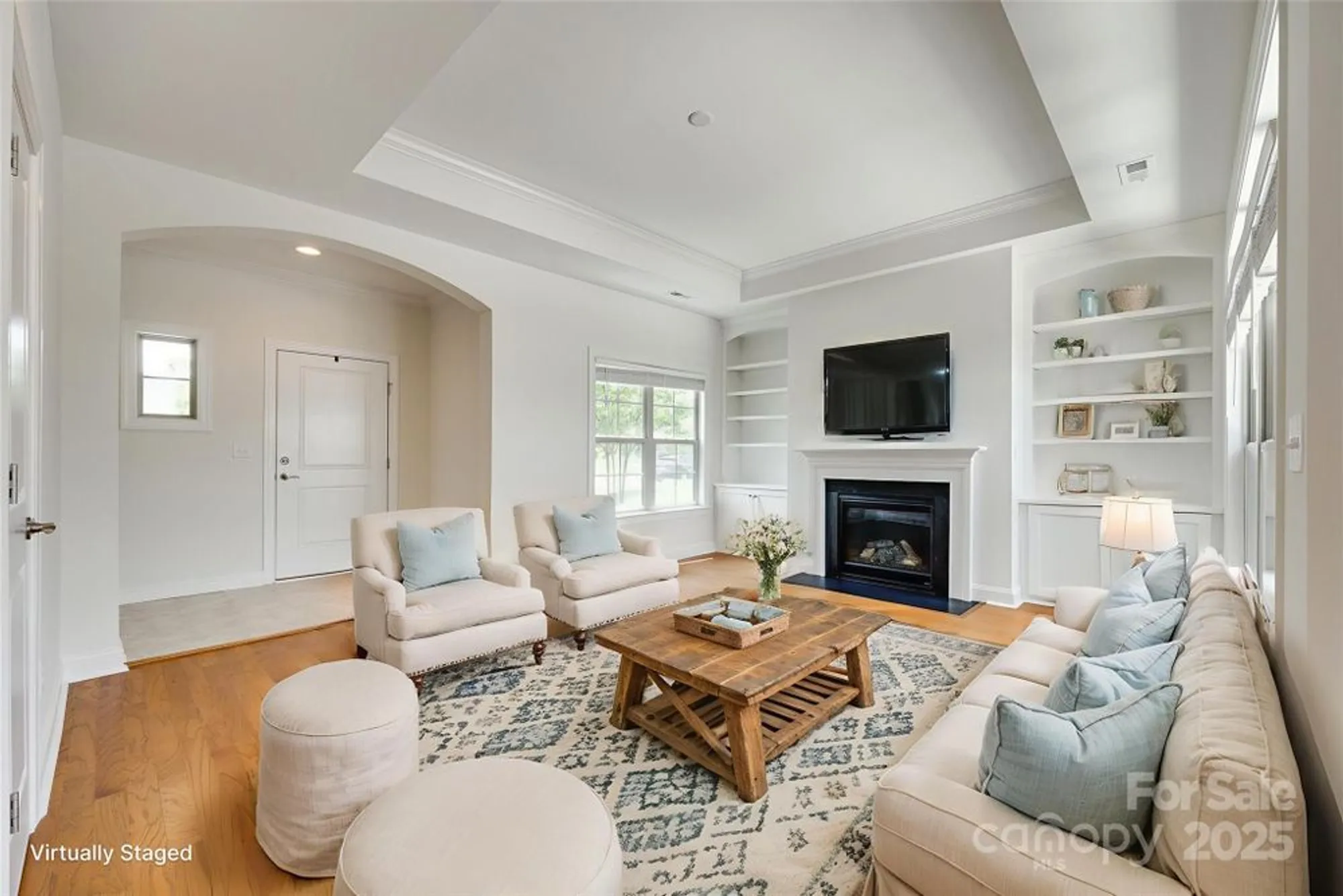 Property Slideshow image 3 of 32 | 2261 lincolnshire ln, Waxhaw, NC, 28173