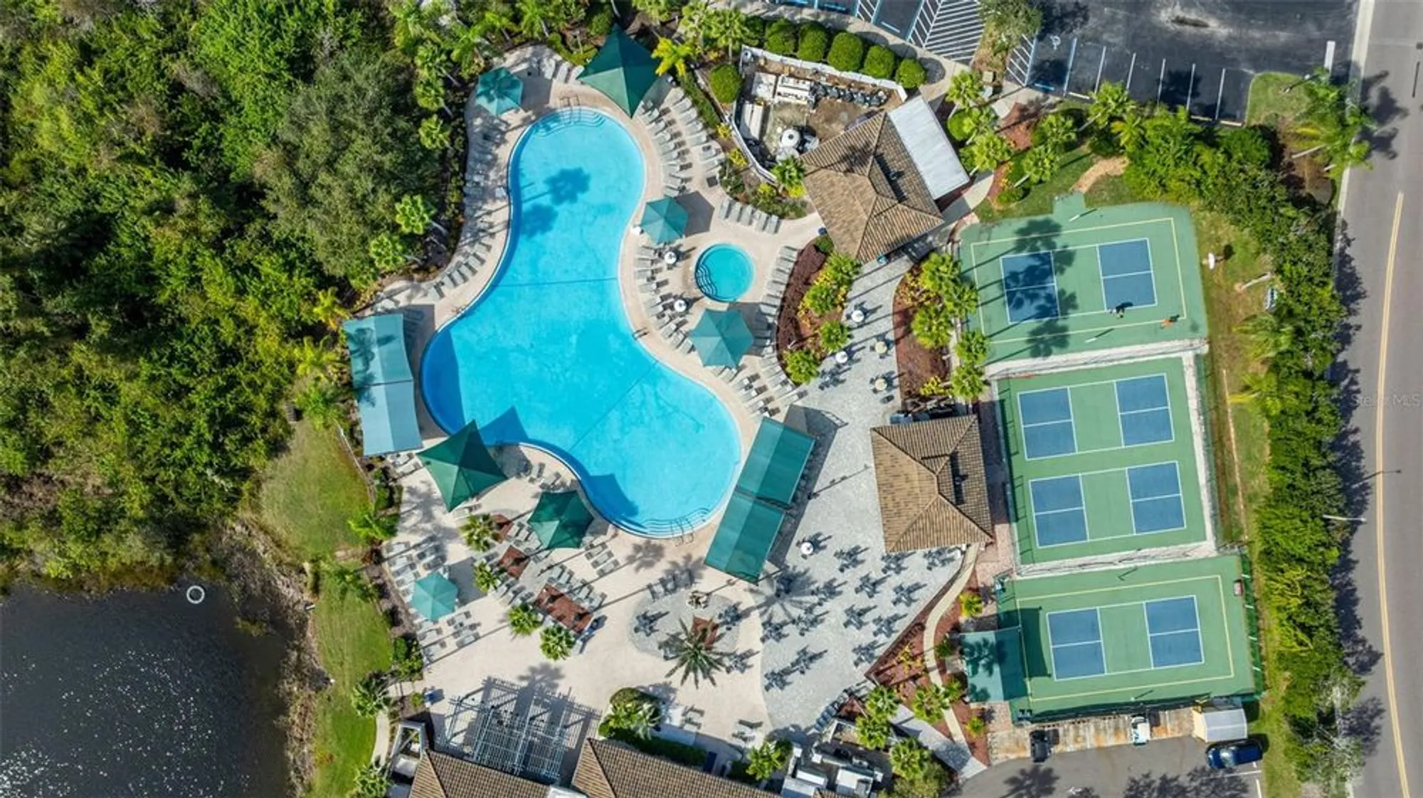 Property Slideshow image 69 of 74 | 2507 sapphire greens ln # 32, Sun City Center, FL, 33573