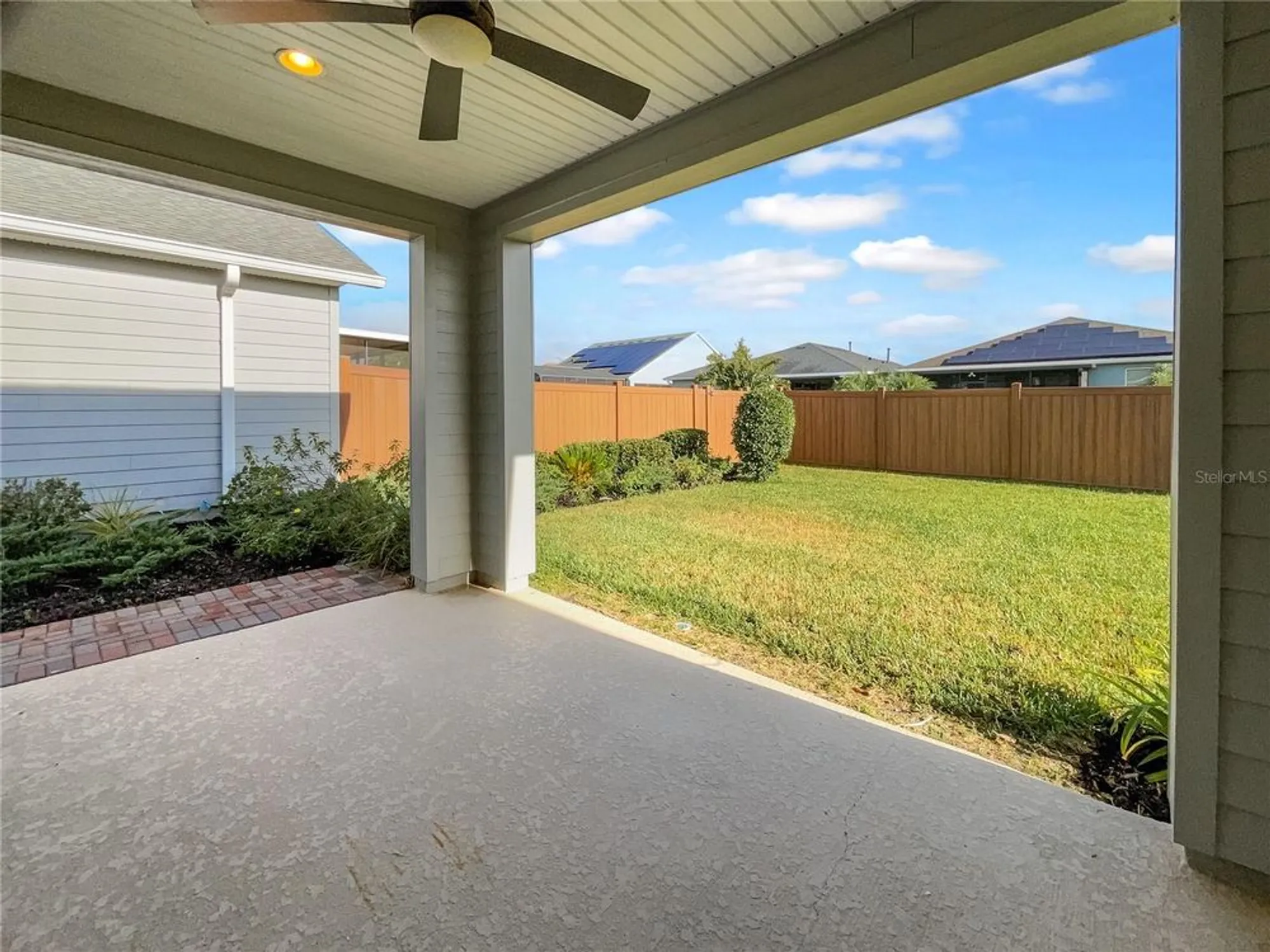 Property Slideshow image 20 of 22 | 363 alcove dr, Groveland, FL, 34736