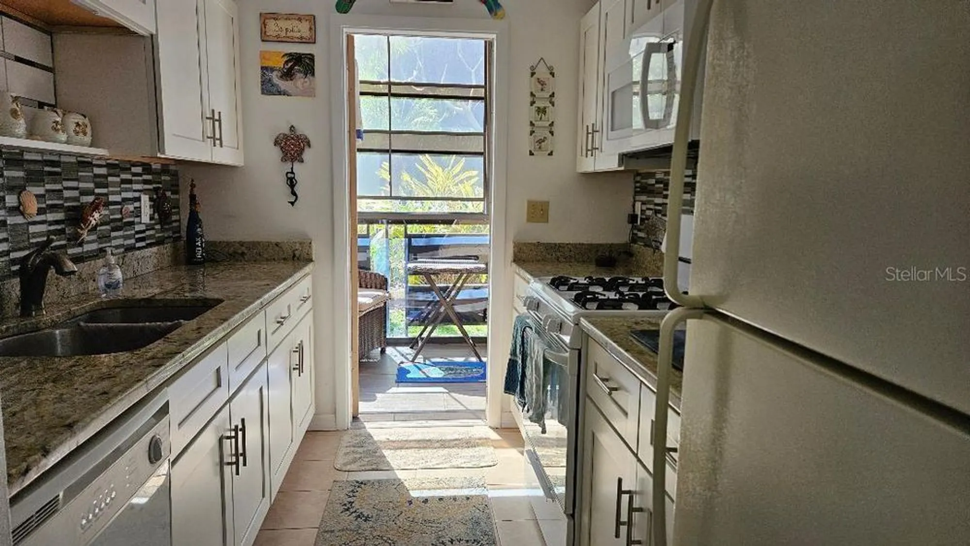 Property Slideshow image 6 of 32 | 5975 terrace park dr n unit 102, St Petersburg, FL, 33709