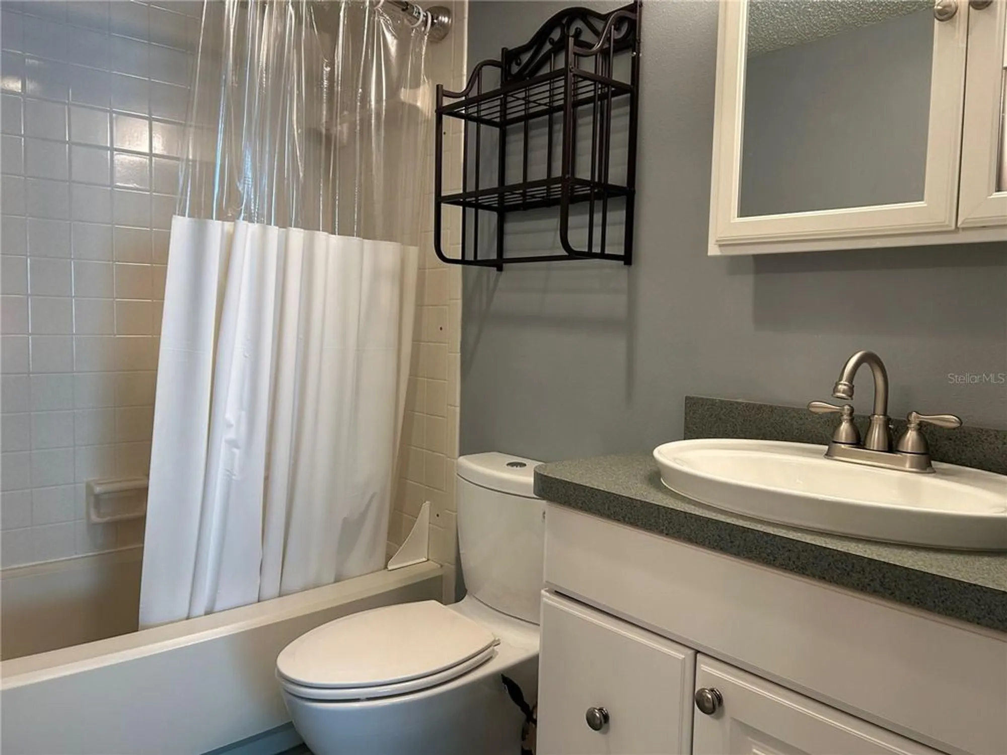 Property Slideshow image 27 of 61 | 2300 aaron st apt 215, Port Charlotte, FL, 33952