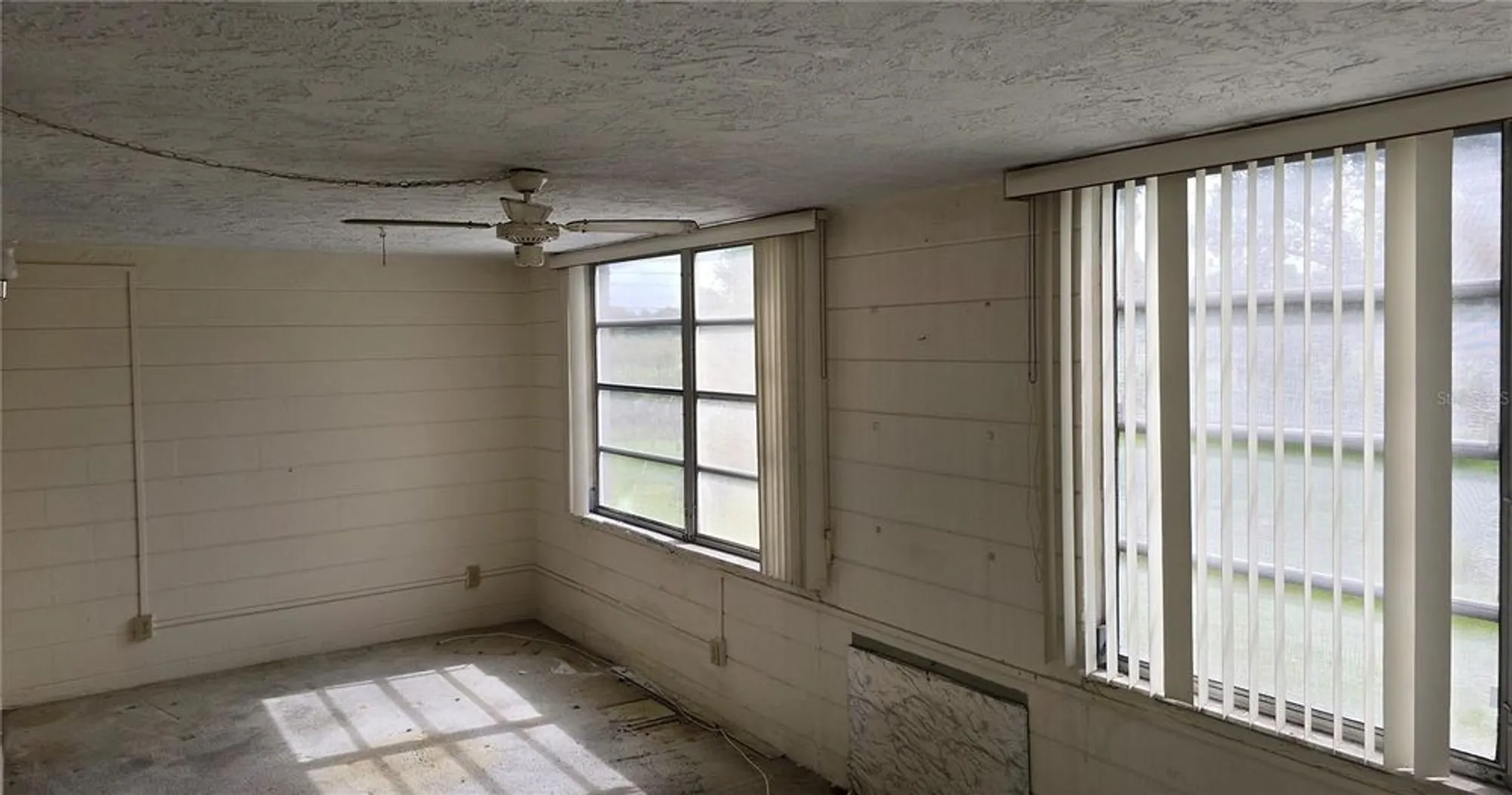 Property Slideshow image 19 of 25 | 2461 canadian way 33, Clearwater, FL, 33763