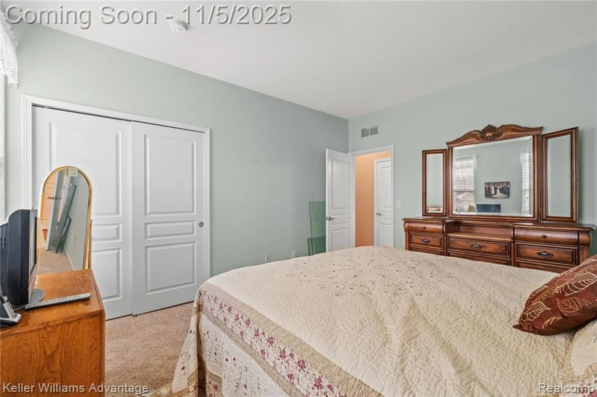 Property Slideshow image 26 of 33 | 6317 prairie dunes dr, Grand Blanc, MI, 48439