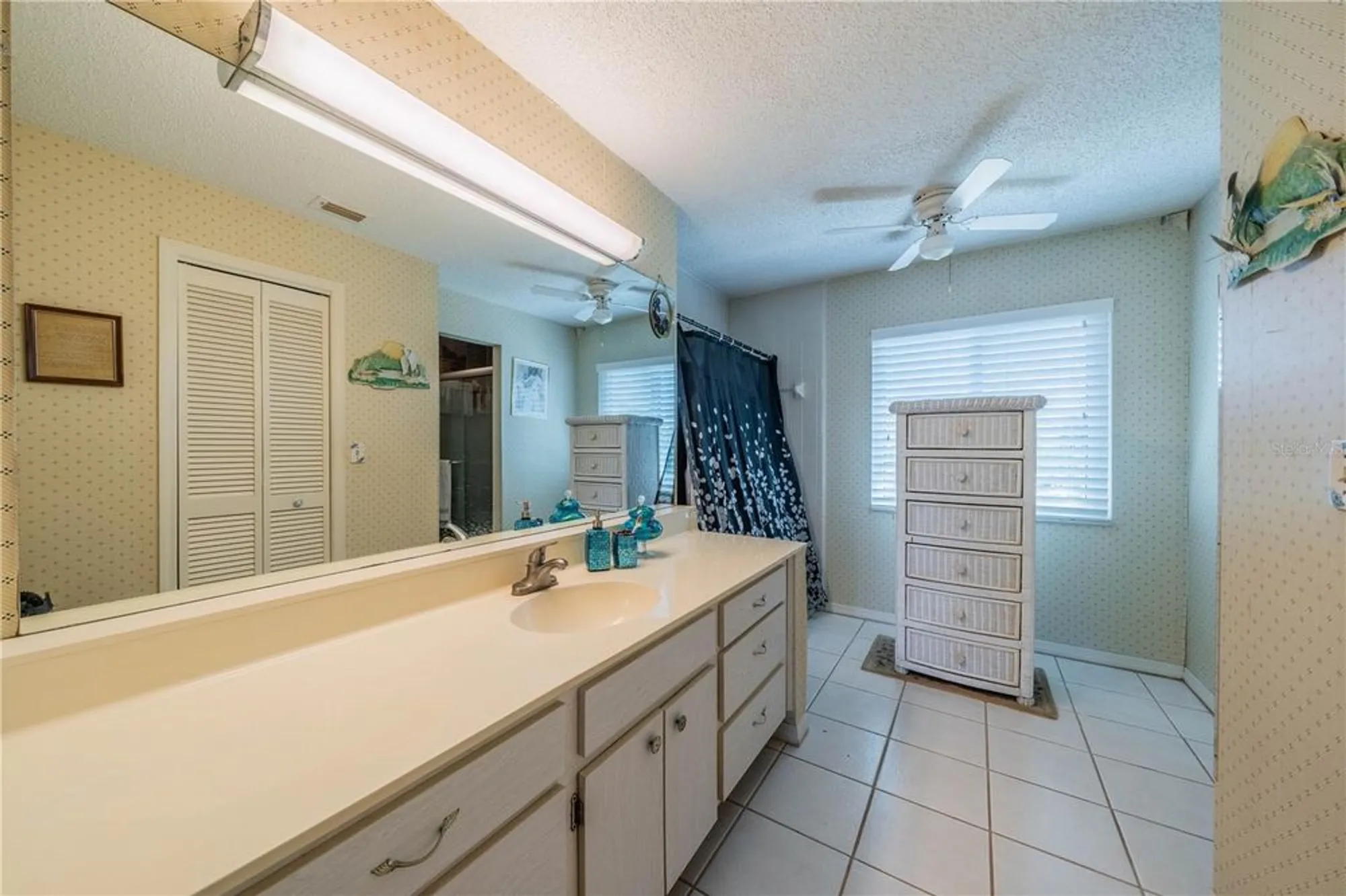 Property Slideshow image 21 of 37 | 1723 wolf laurel dr, Sun City Center, FL, 33573