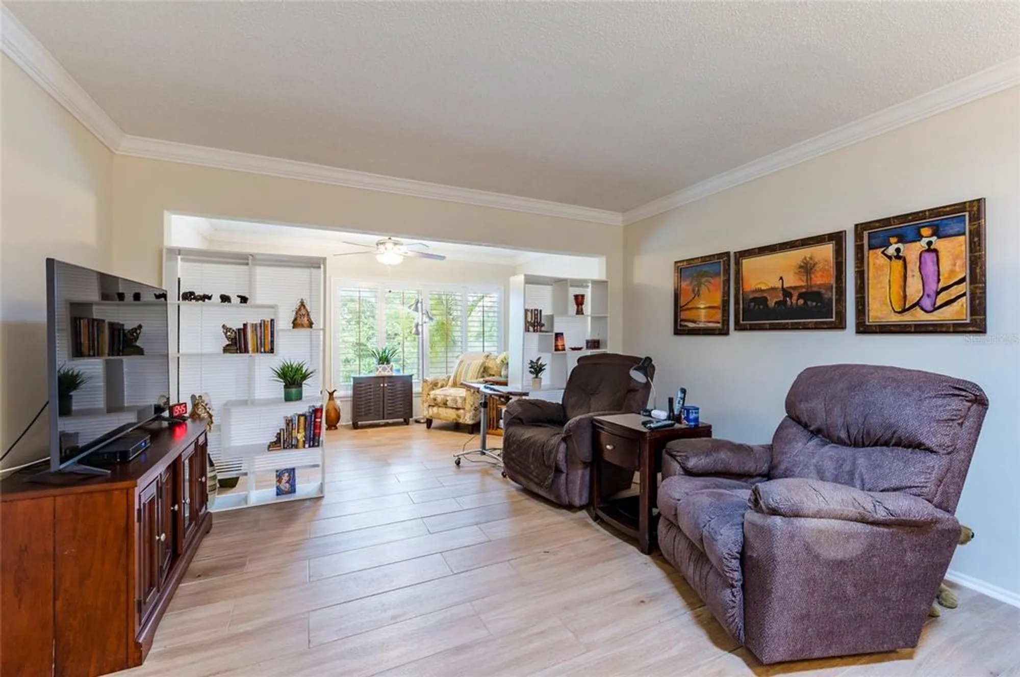 Property Slideshow image 9 of 22 | 2238 lark cir d, Palm Harbor, FL, 34684