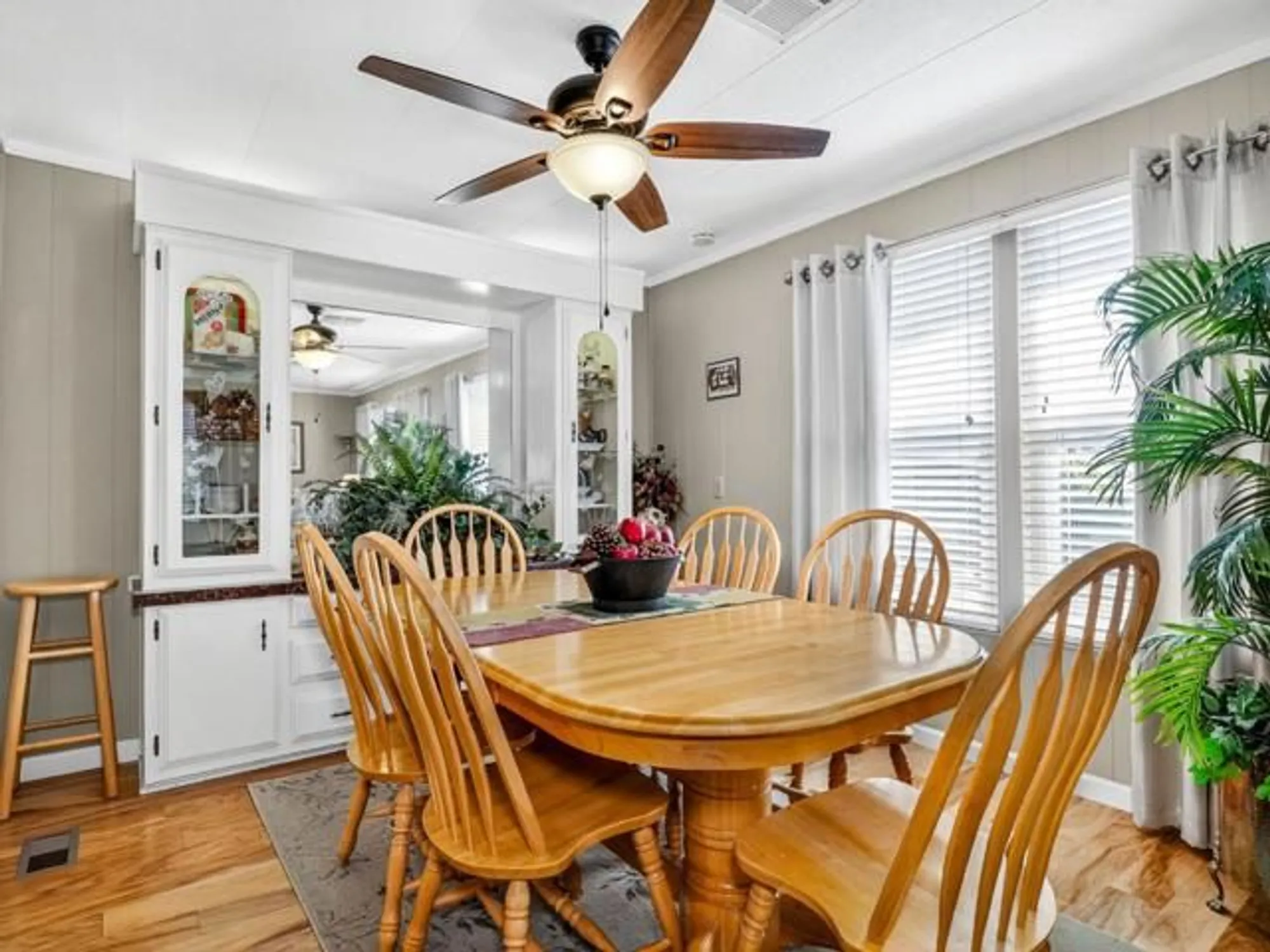 Property Slideshow image 12 of 35 | 136 vinewood ln, Morgan Hill, CA, 95037