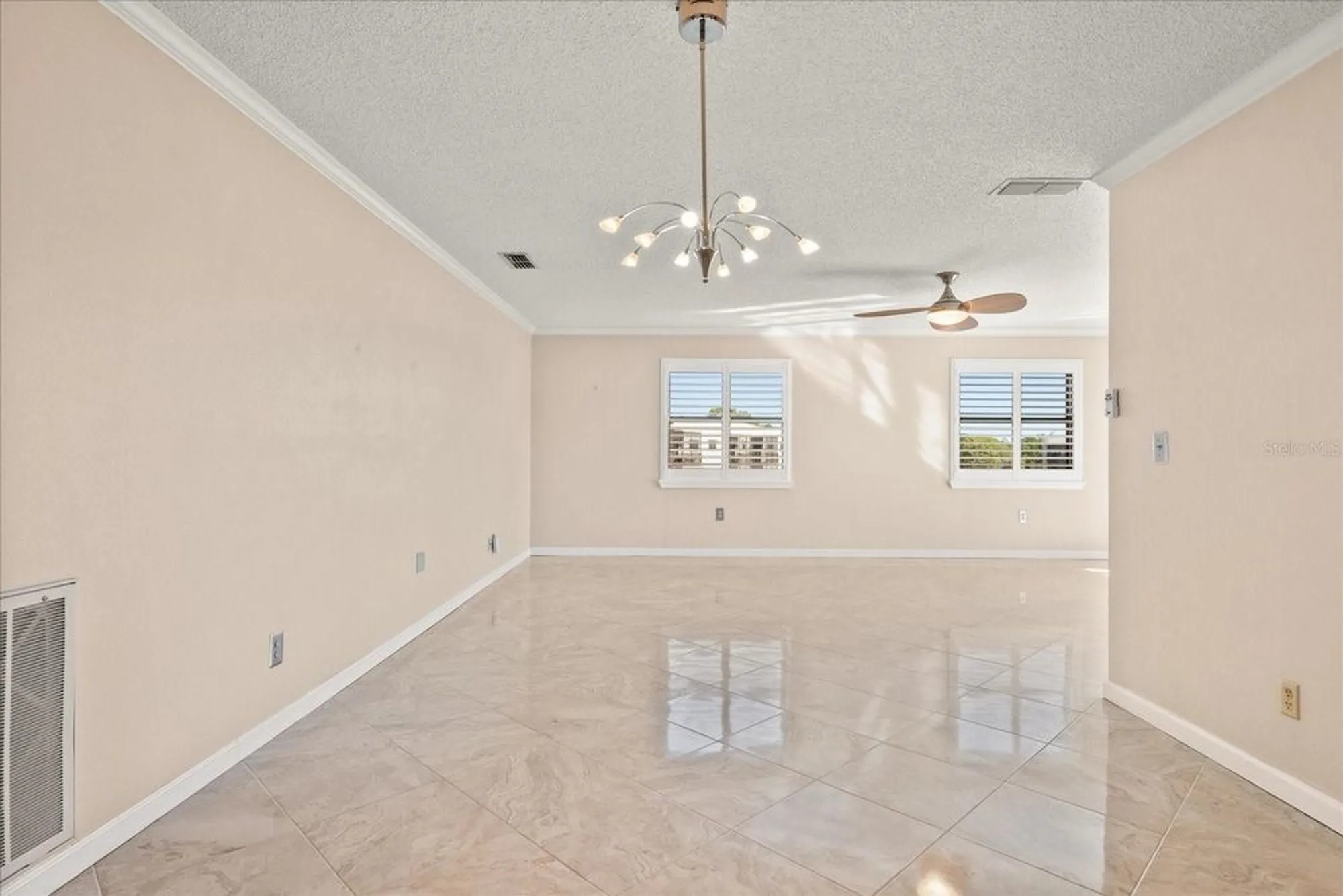 Property Slideshow image 7 of 52 | 8199 terrace garden dr n unit 402, St Petersburg, FL, 33709