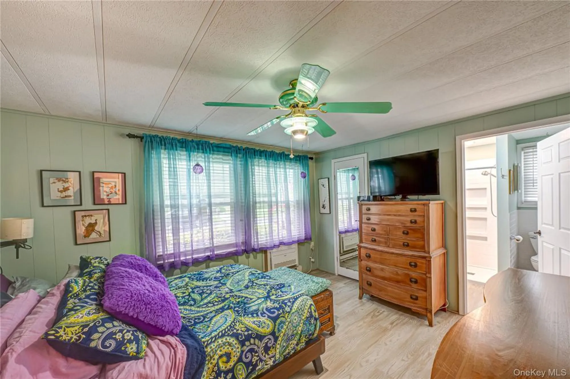 Property Slideshow image 11 of 19 | 21 limetree dr, Manorville, NY, 11949