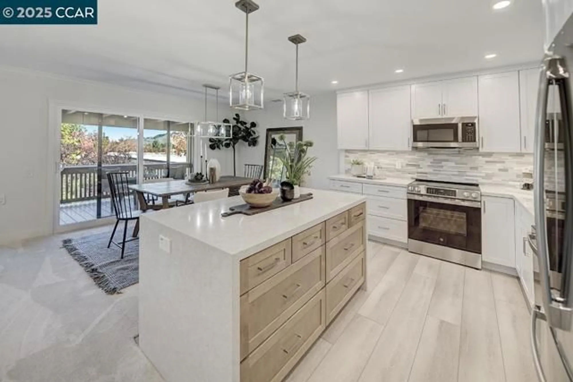 Property Slideshow image 10 of 56 | 1508 canyonwood ct 3, Walnut Creek, CA, 94595