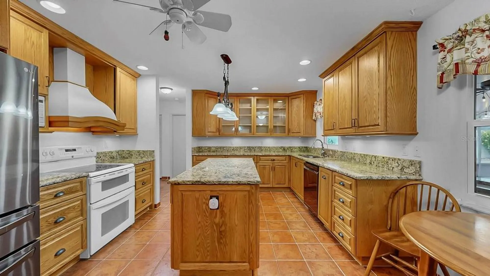 Property Slideshow image 27 of 41 | 663 allegheny dr, Sun City Center, FL, 33573