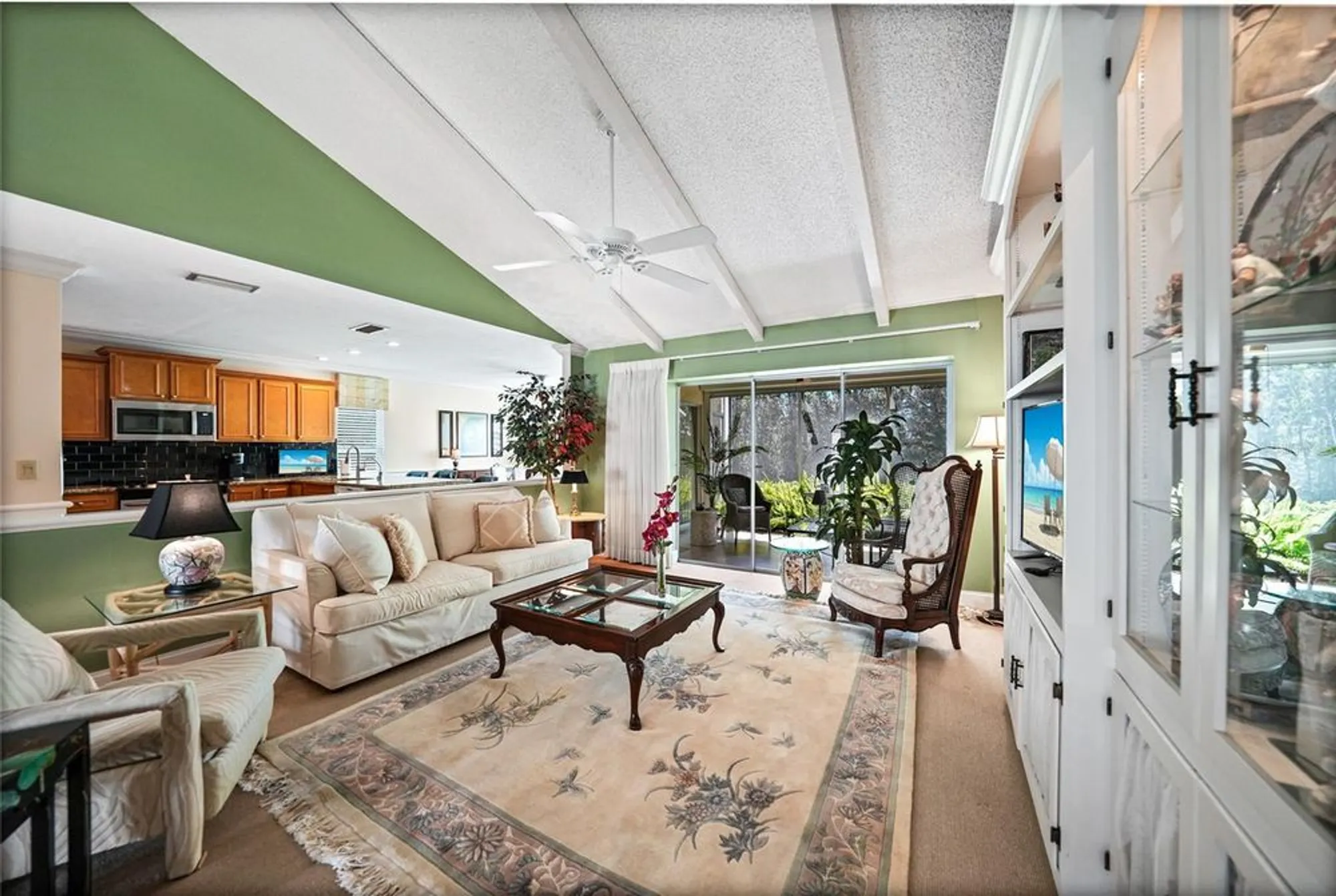 Property Slideshow image 11 of 37 | 3861 el poinier ct # 8723, Sarasota, FL, 34232