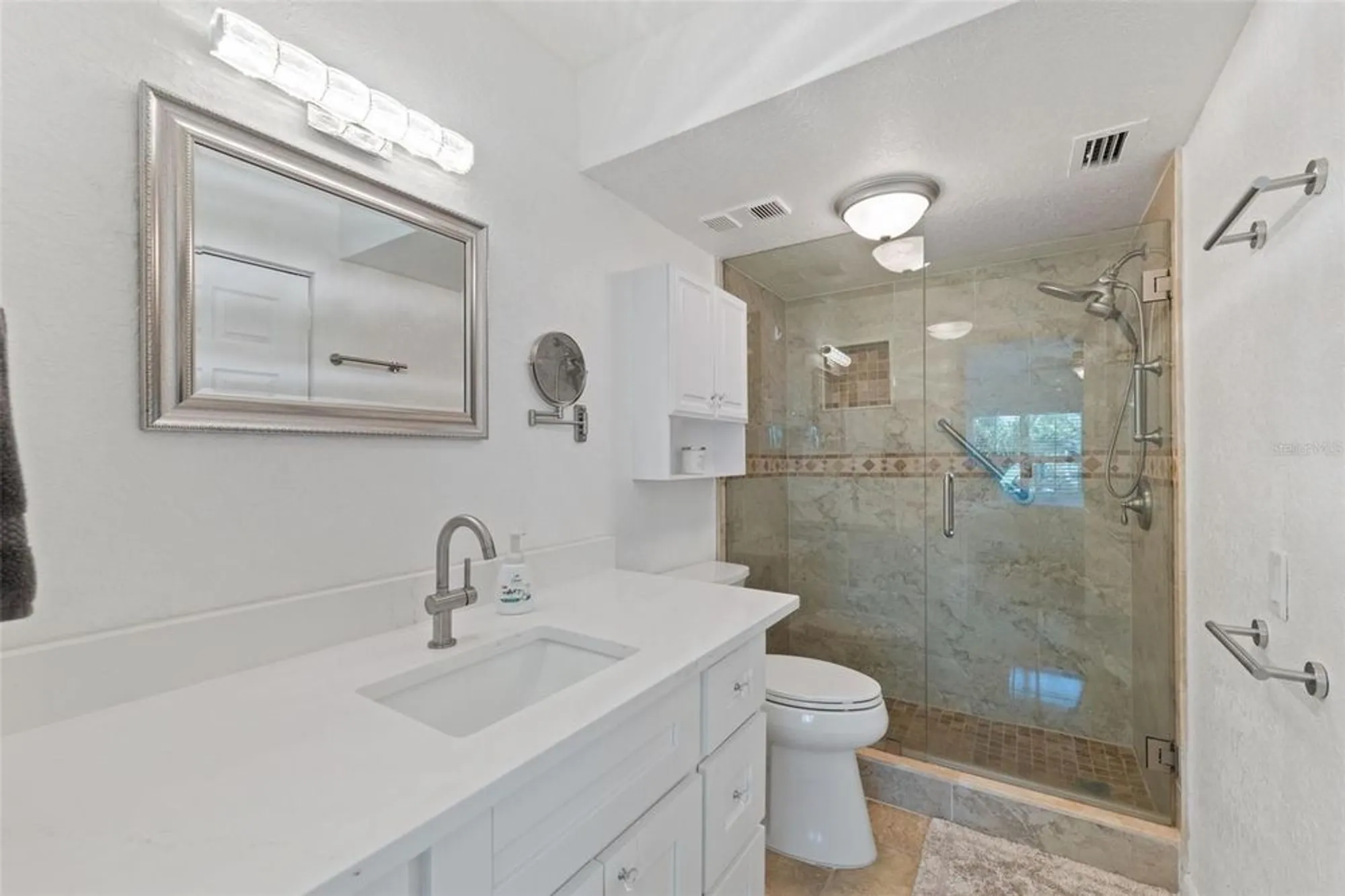 Property Slideshow image 20 of 49 | 6210 sun blvd apt 206, Saint Petersburg, FL, 33715