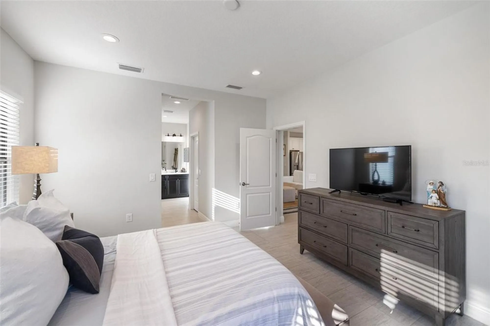 Property Slideshow image 26 of 75 | 13145 steinhatchee loop, Venice, FL, 34293