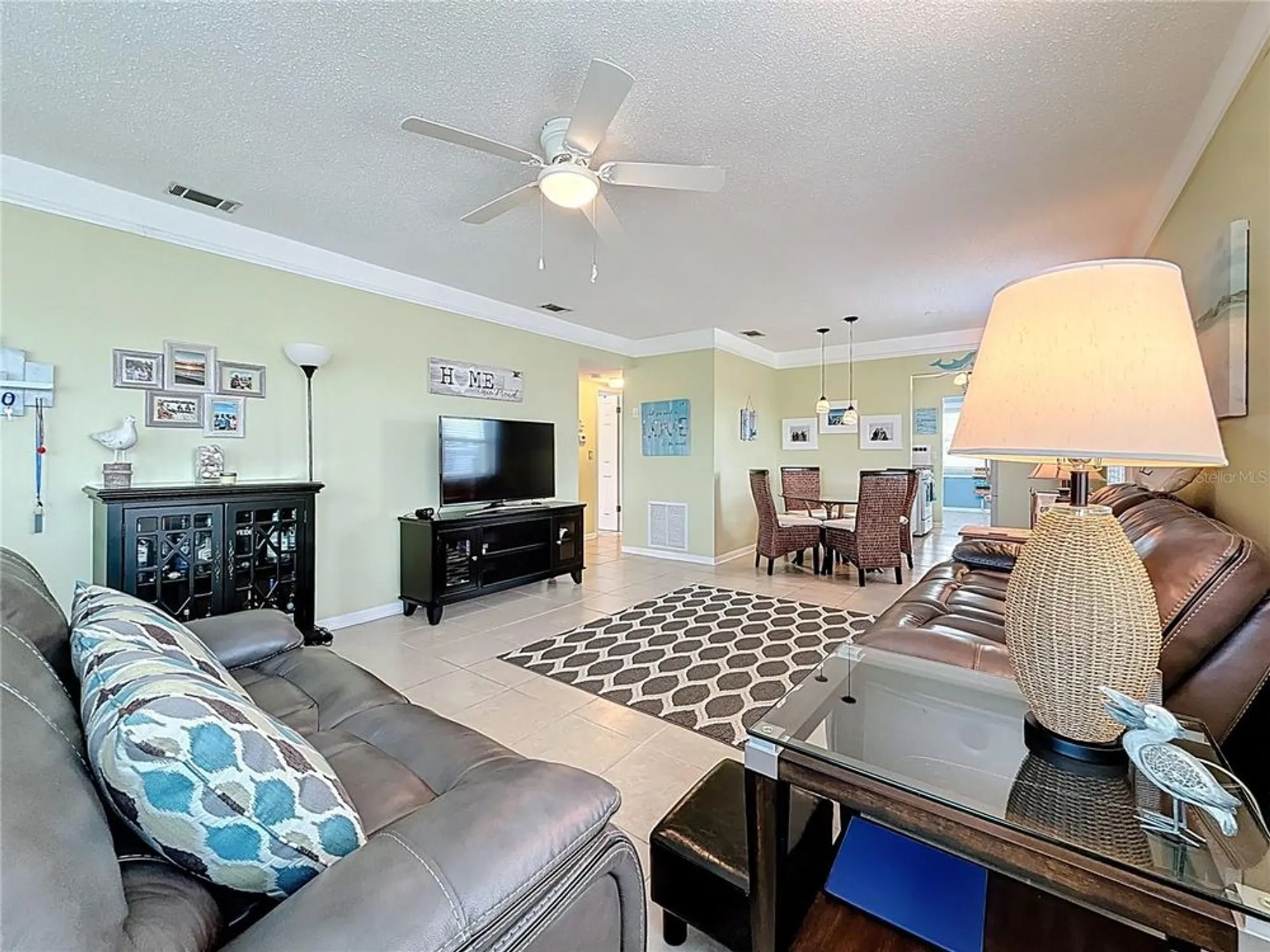 Property Slideshow image 9 of 64 | 5267 81st st n apt 26, Saint Petersburg, FL, 33709