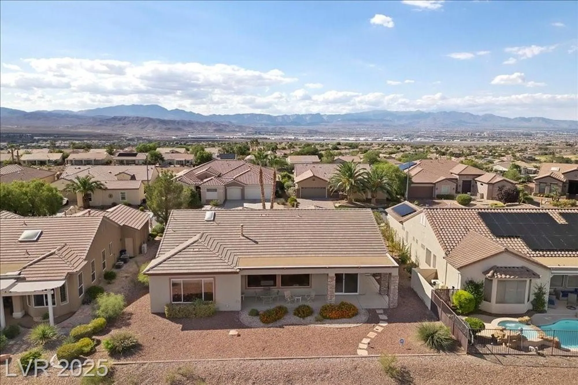 Property Slideshow image 35 of 45 | 2725 olivia heights ave, Henderson, NV, 89052