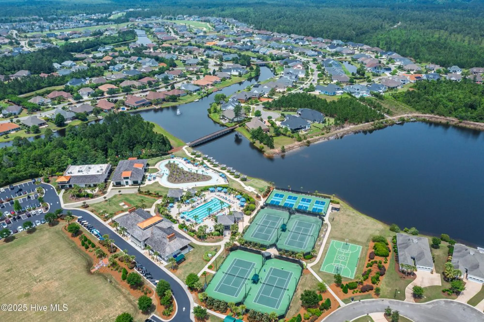 Property Slideshow image 37 of 43 | 2314 hickory bottom ct, Leland, NC, 28451