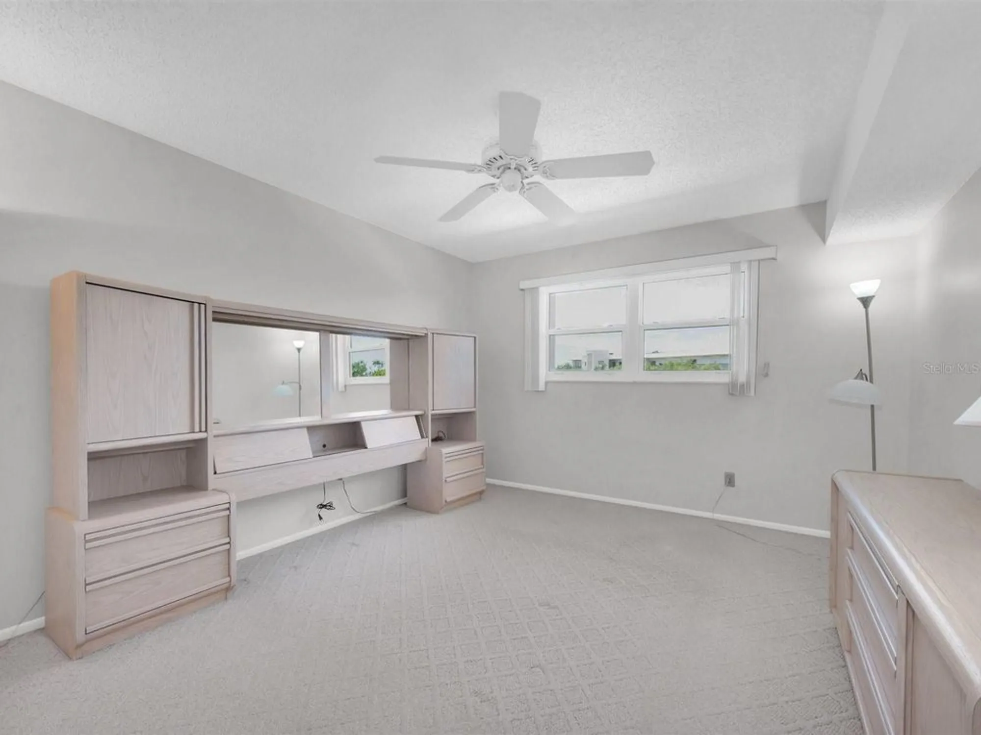 Property Slideshow image 15 of 32 | 8174 terrace garden dr n unit 507, St Petersburg, FL, 33709