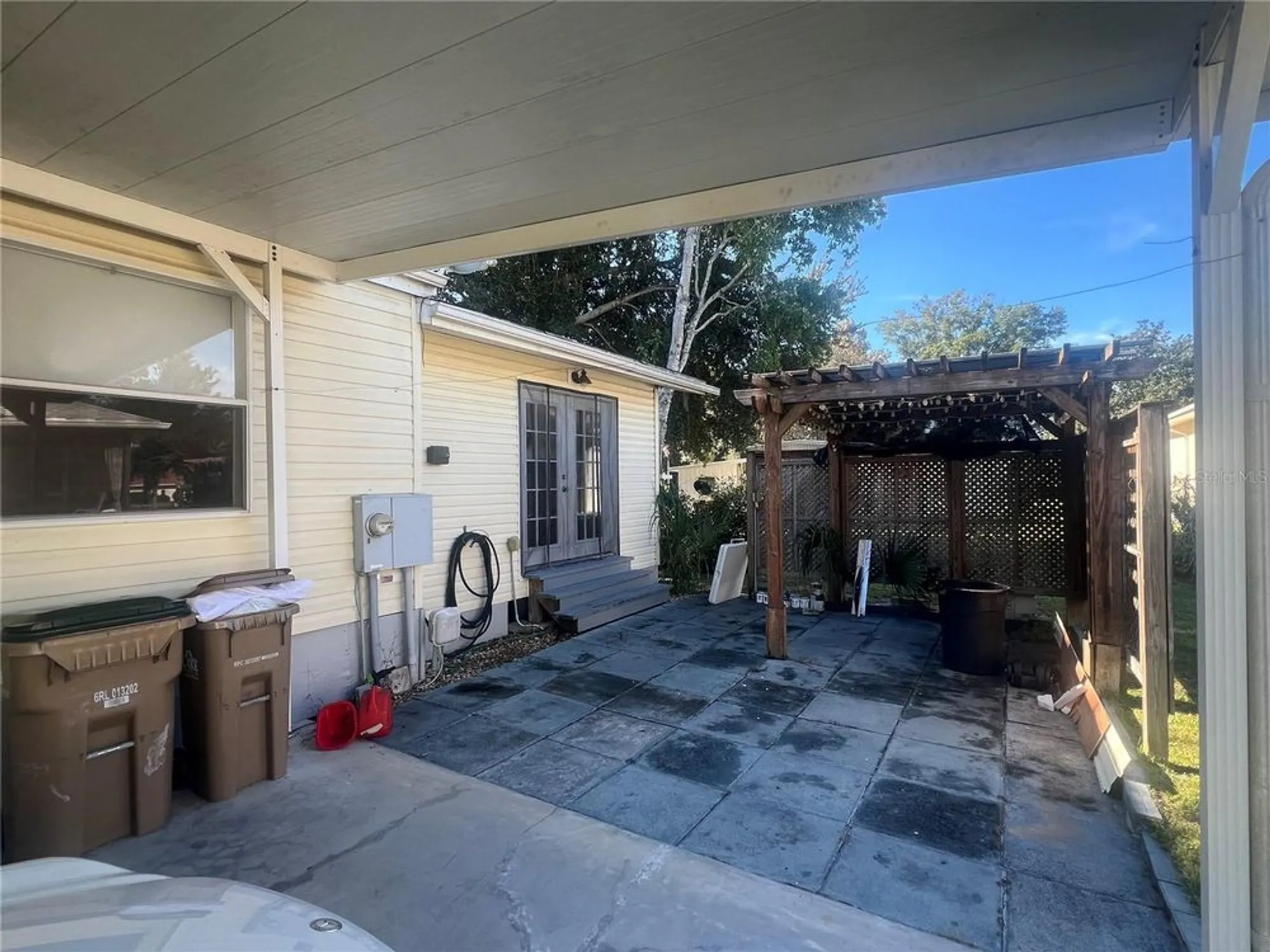 Property Slideshow image 7 of 11 | 1308 owen dr, Lady Lake, FL, 32159