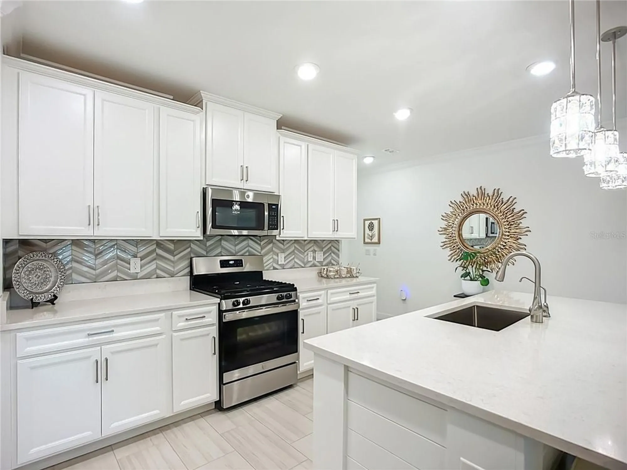 Property Slideshow image 5 of 68 | 17576 holly well ave, Wimauma, FL, 33598