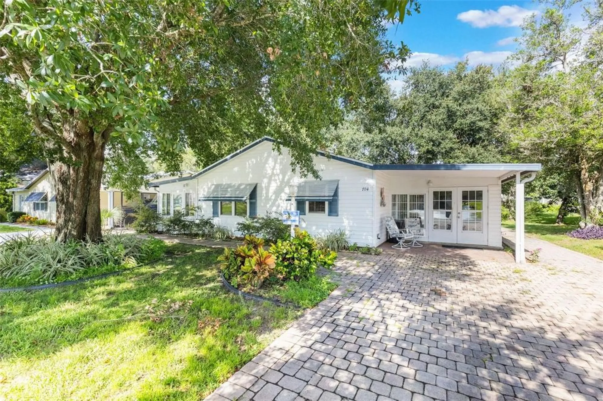 Property Slideshow image 1 of 20 | 704 bolivar st, The Villages, FL, 32159