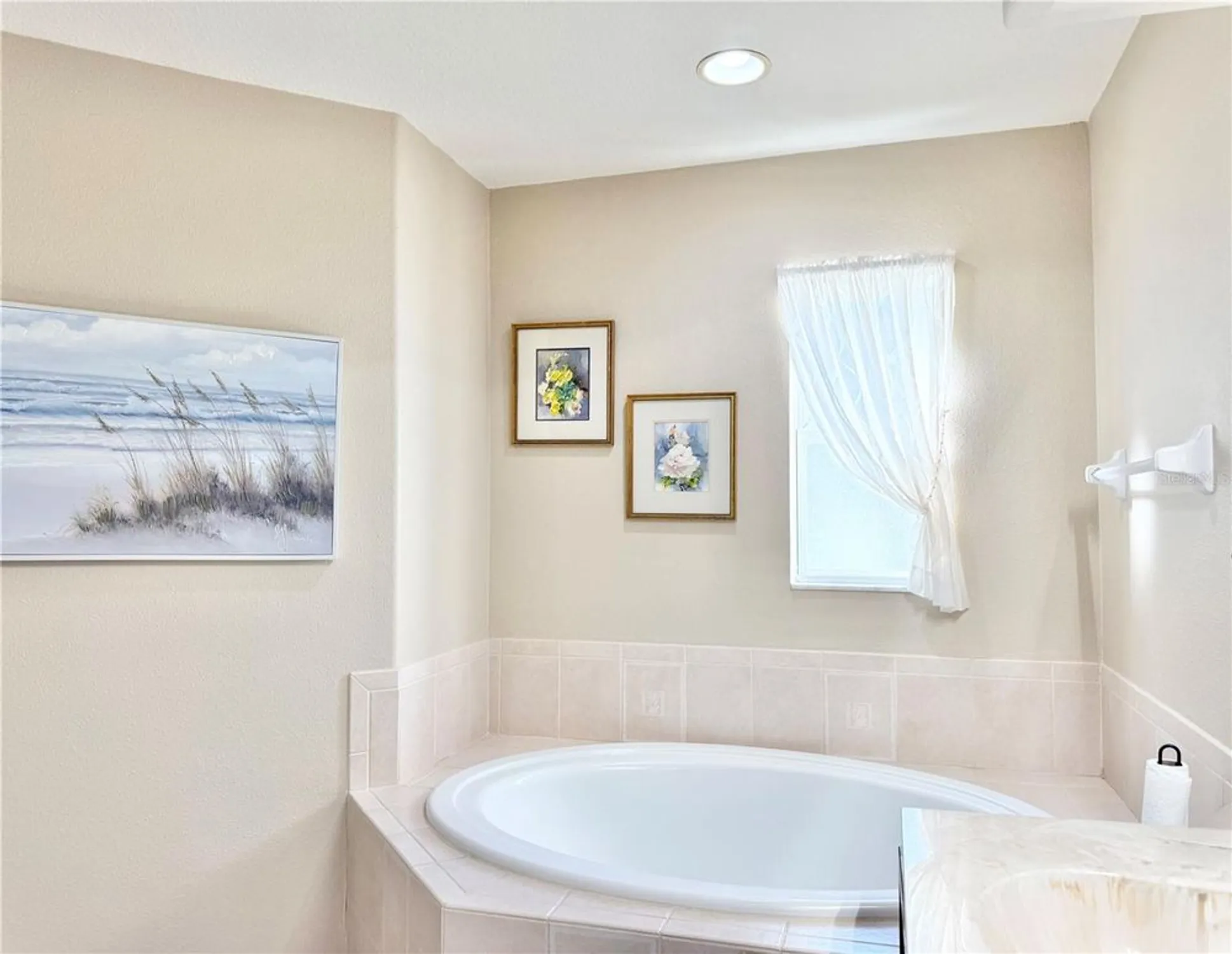 Property Slideshow image 29 of 42 | 3850 serenade ln # 3850, Lakeland, FL, 33811