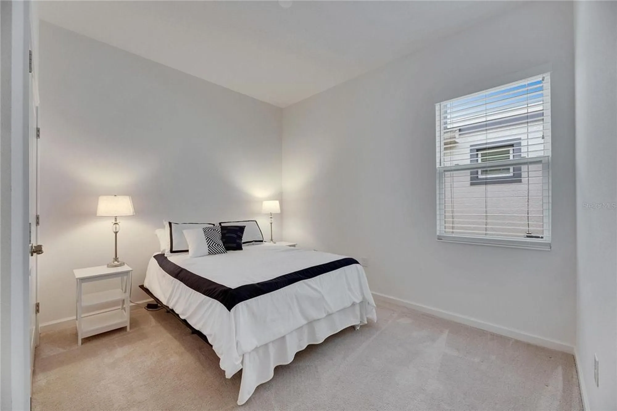 Property Slideshow image 32 of 87 | 407 sandsend ct, Apollo Beach, FL, 33572